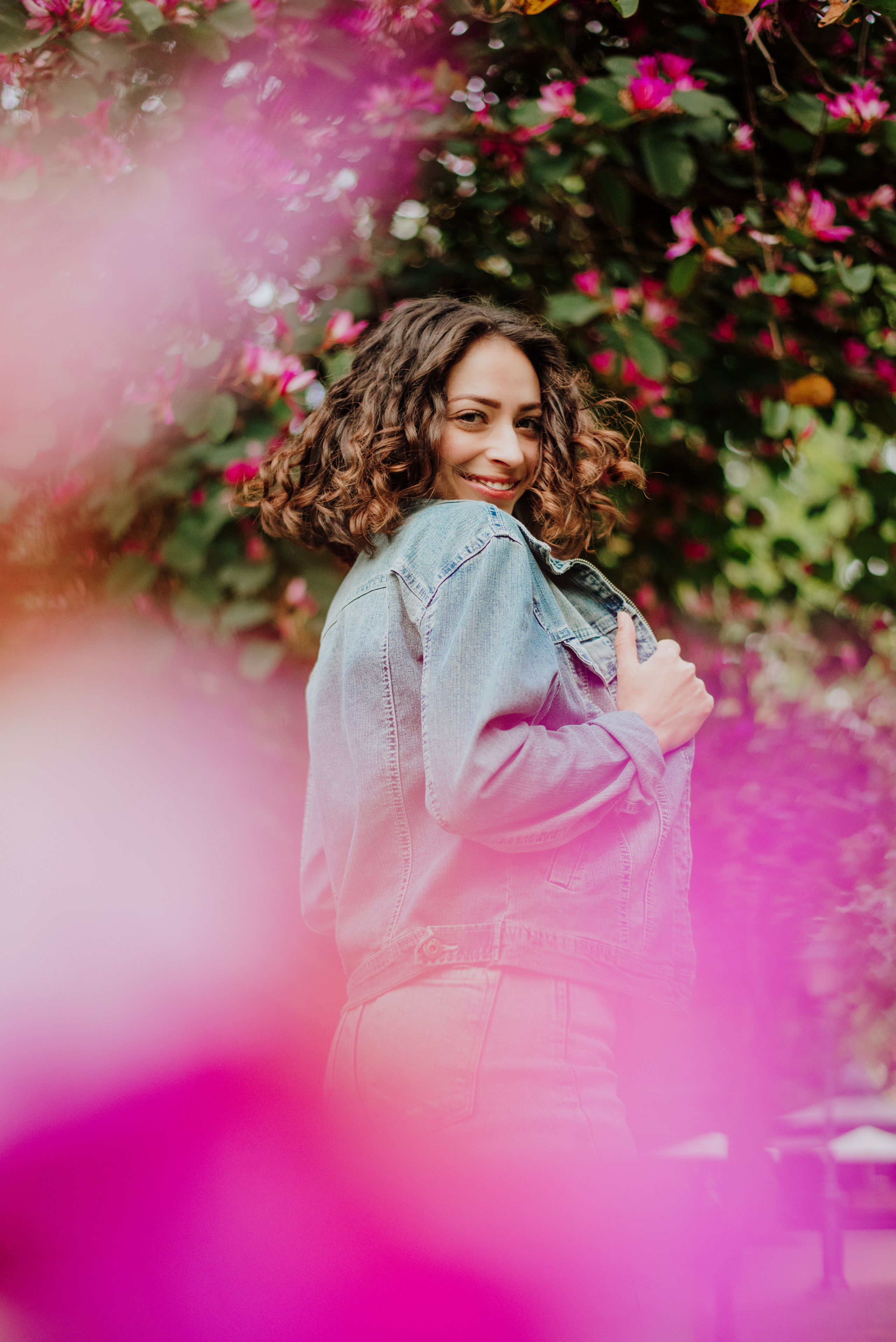 Sara. Lifestyle, wedding and family photographer