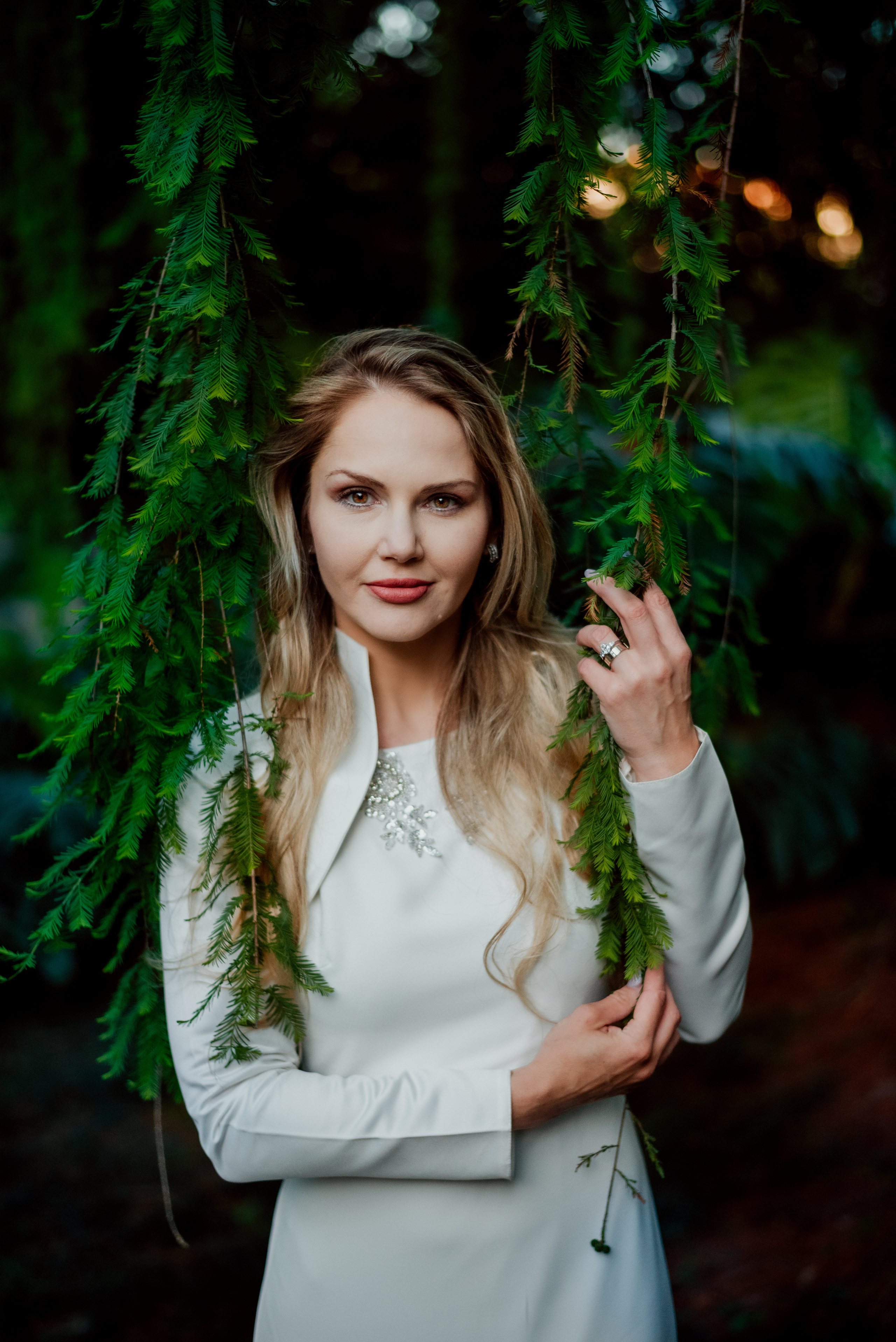 Victoria. Lifestyle, wedding and family photographer