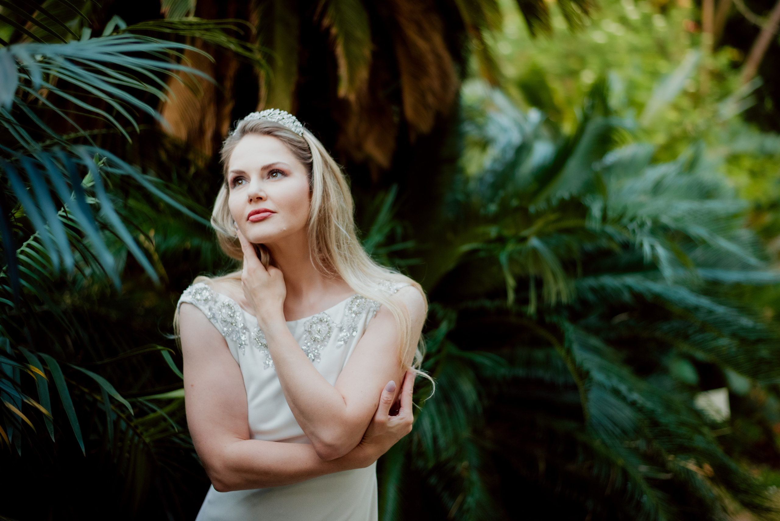 Victoria. Lifestyle, wedding and family photographer