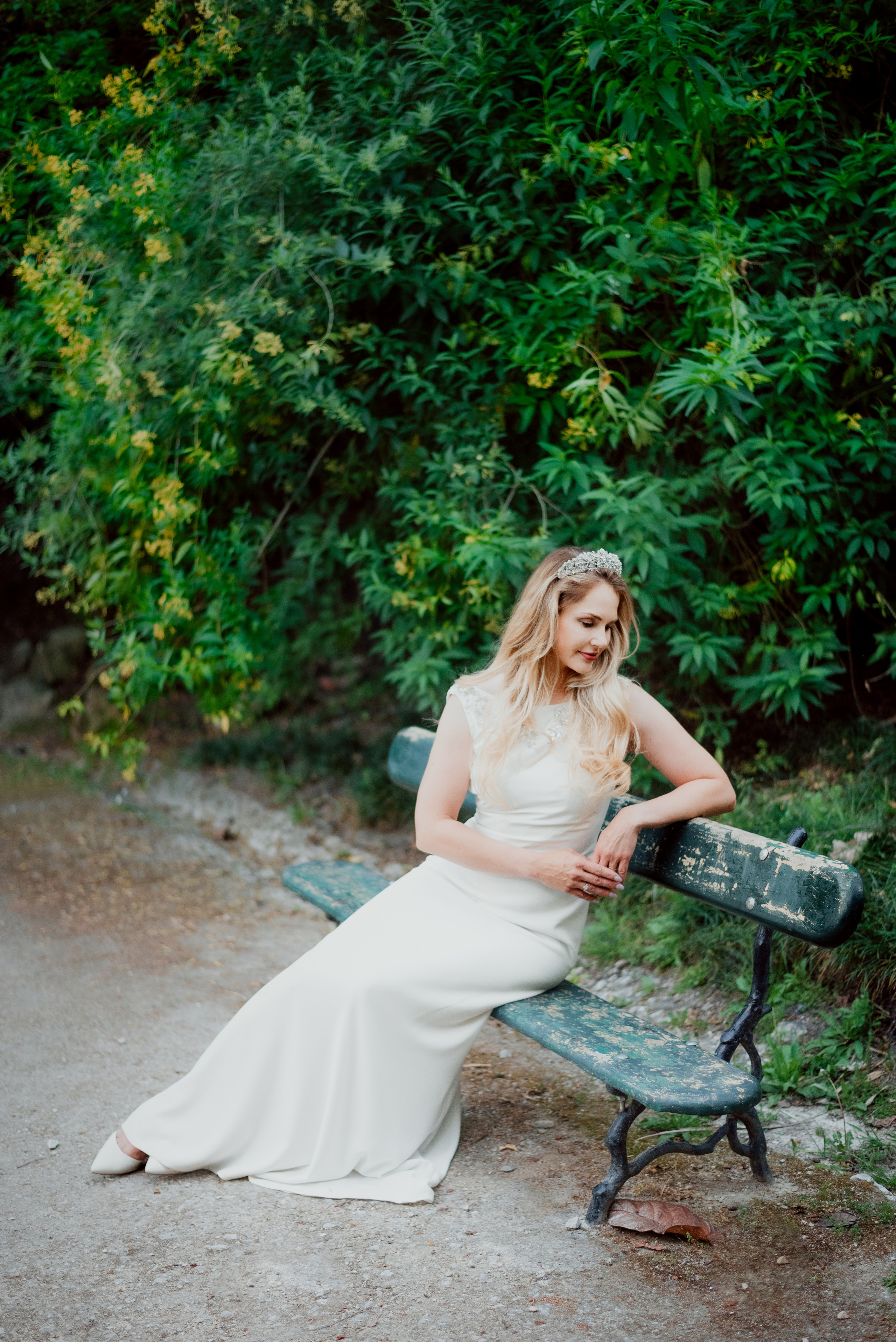 Victoria. Lifestyle, wedding and family photographer