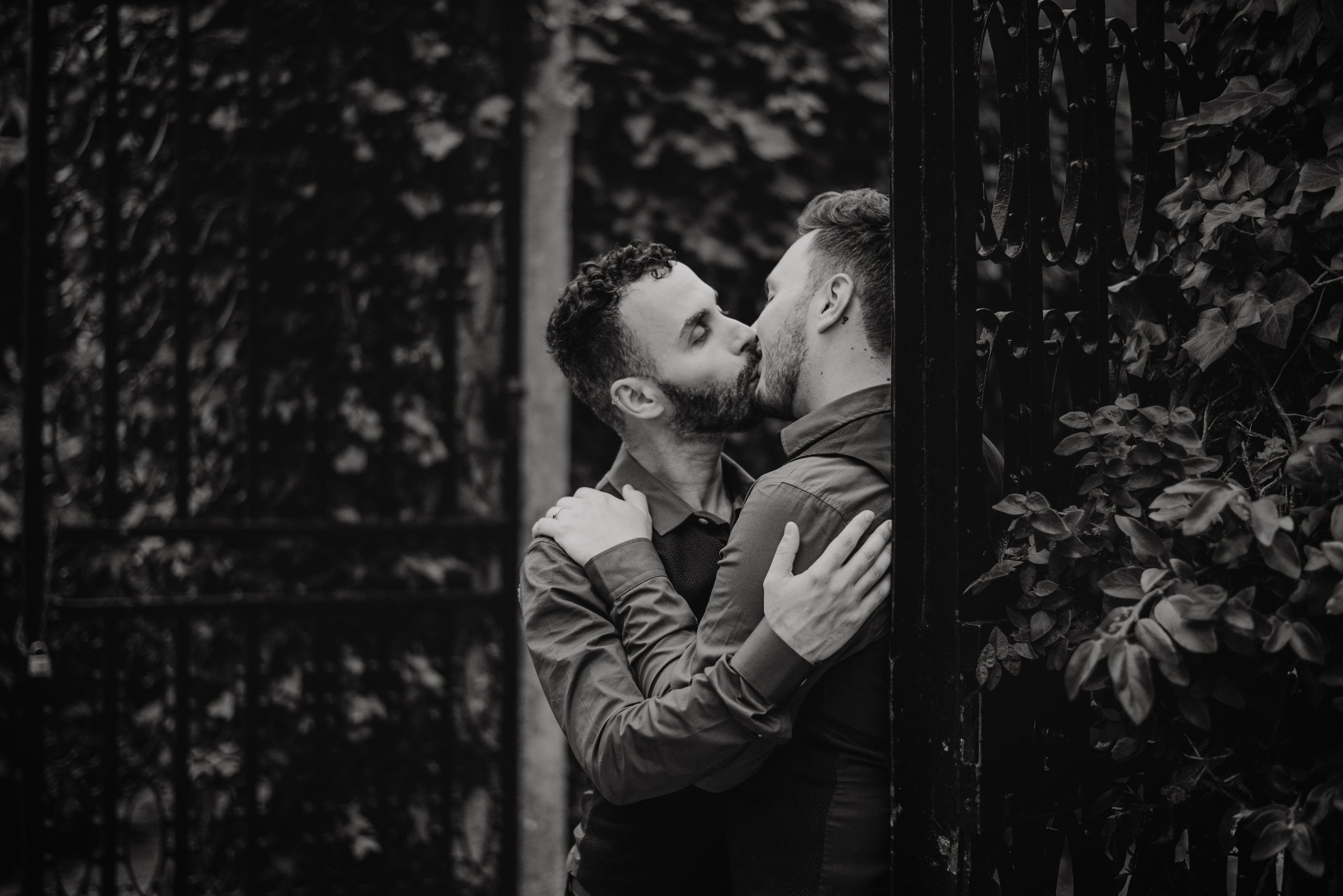 Garret + Filipe. Lifestyle, wedding and family photographer