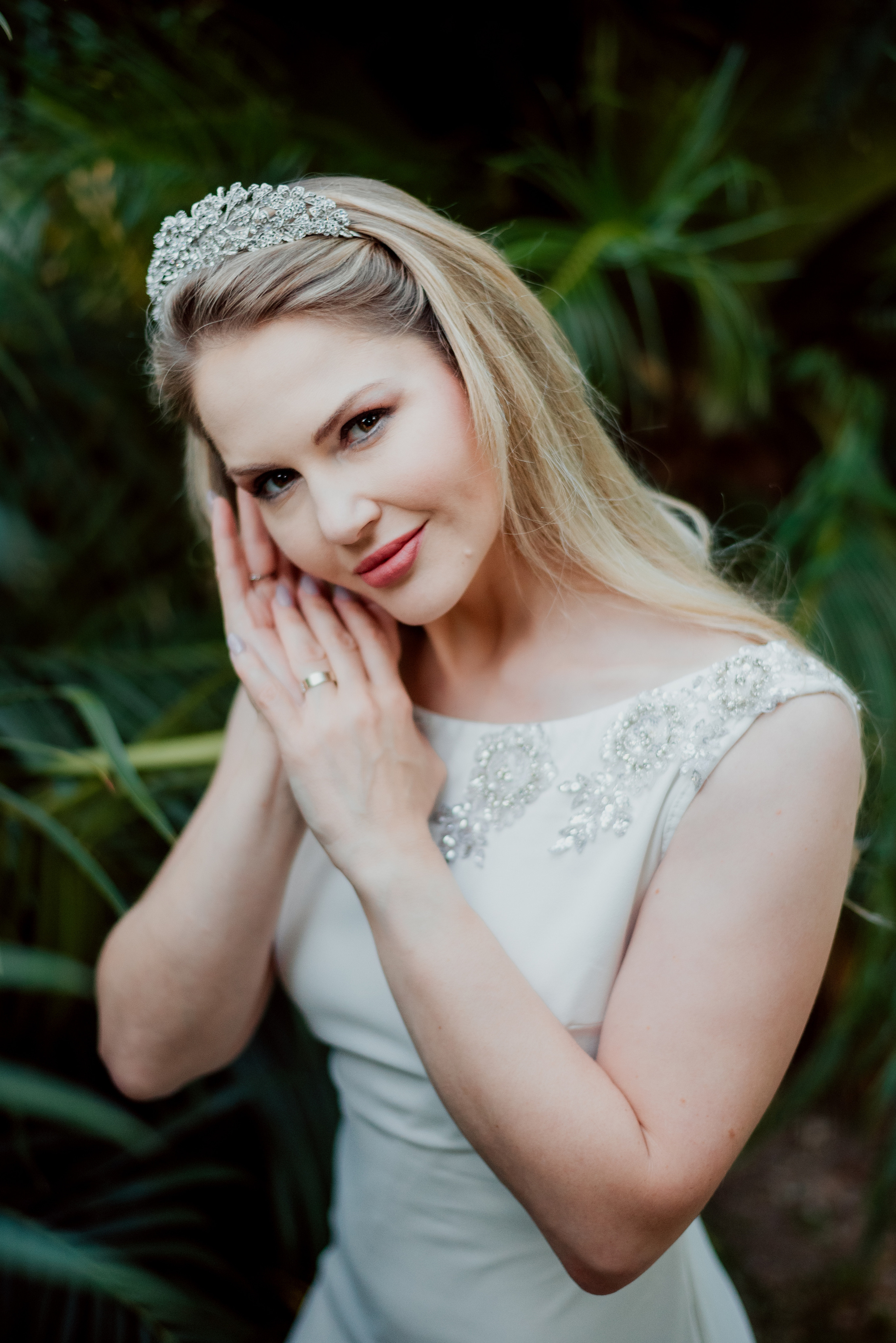 Victoria. Lifestyle, wedding and family photographer