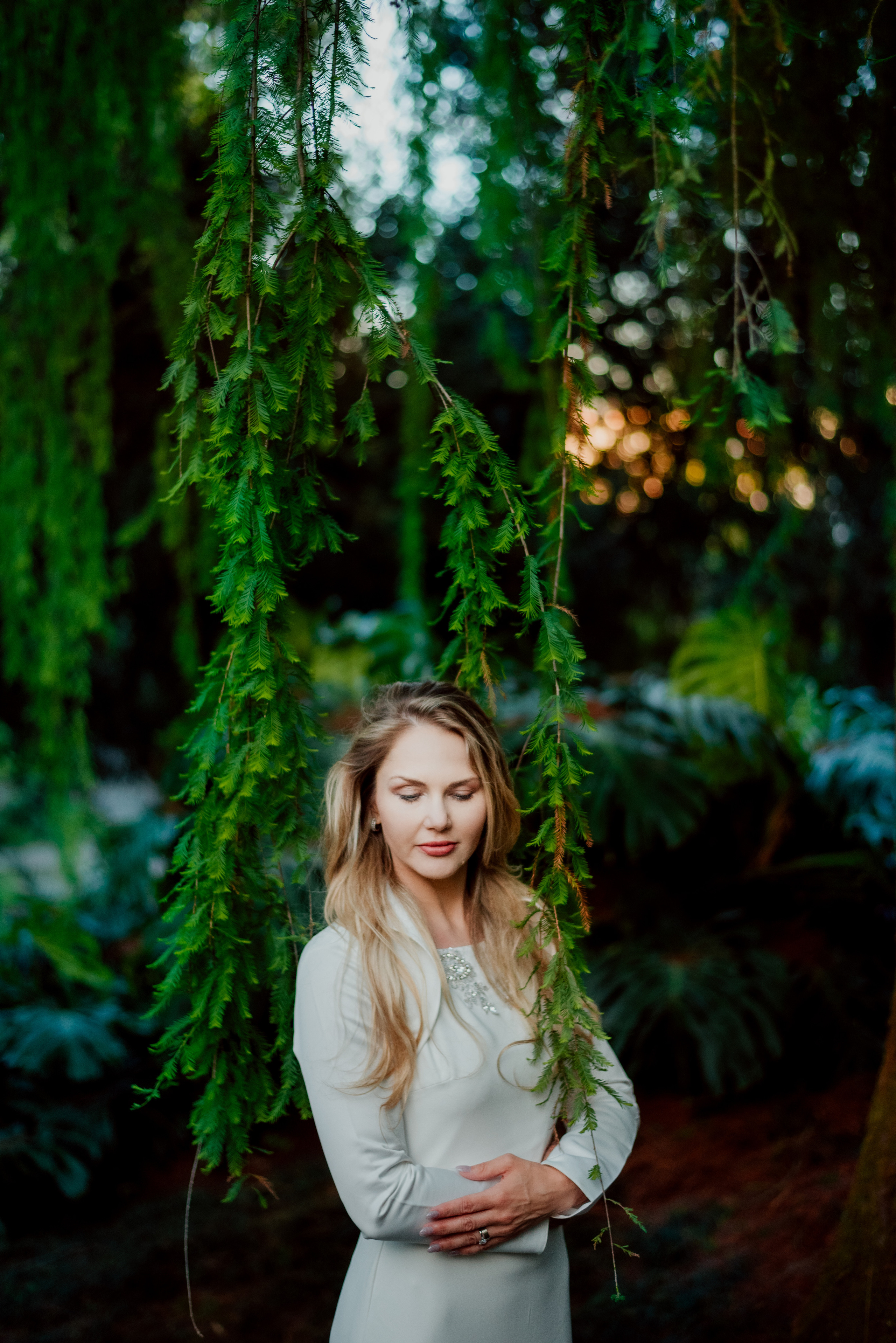 Victoria. Lifestyle, wedding and family photographer