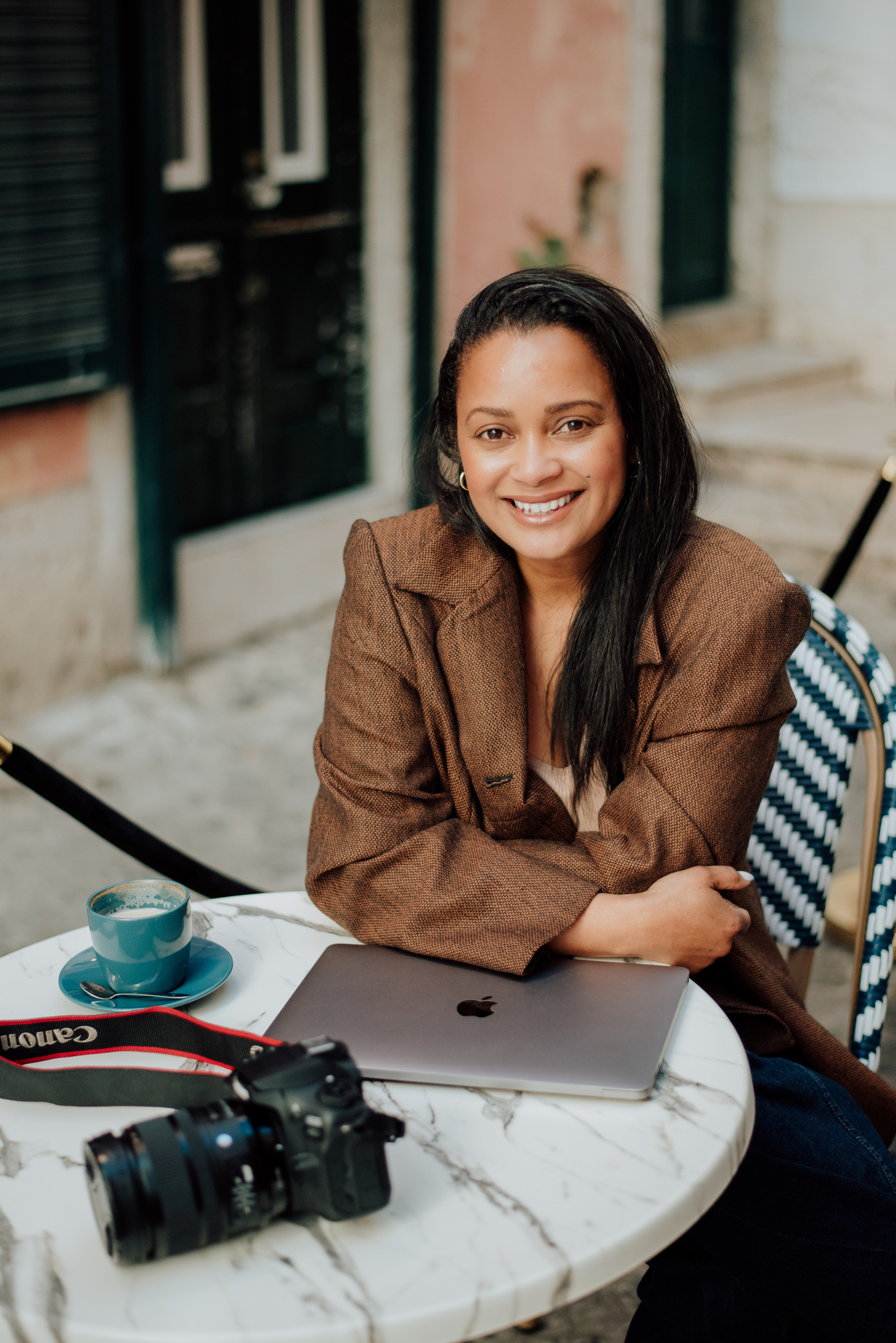 Ronise. Lifestyle, wedding and family photographer