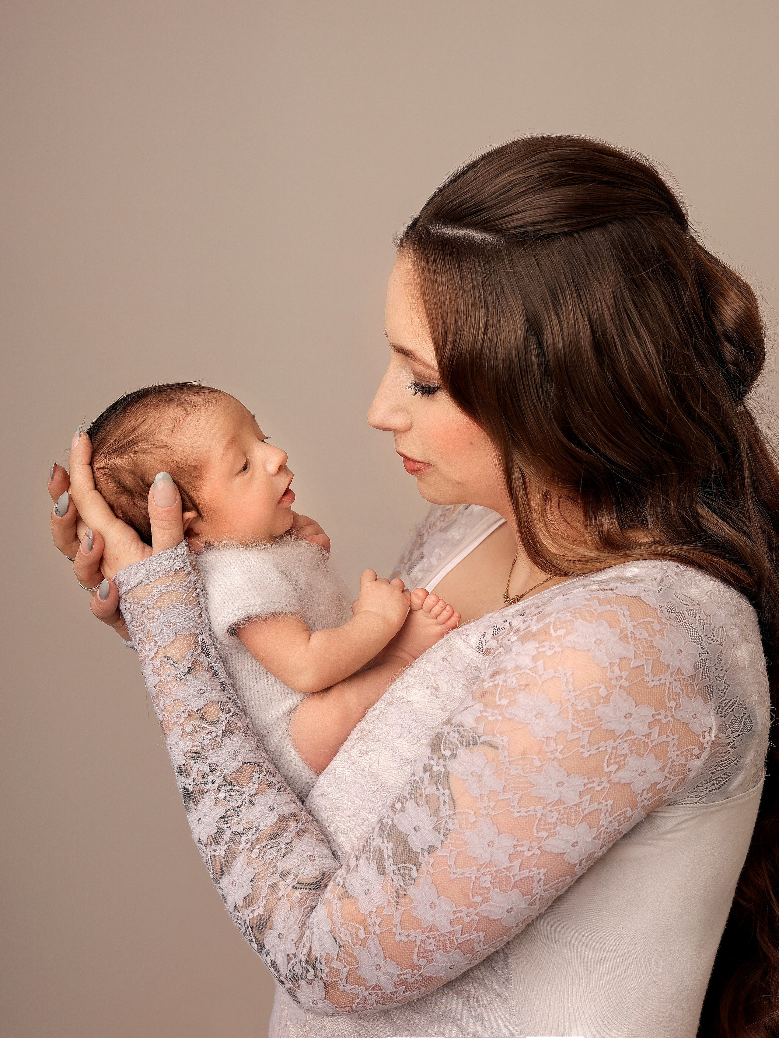 Newborn (Price). Familien- Fotografin in Marienhafe, Aurich, Emden, Norden, Leer