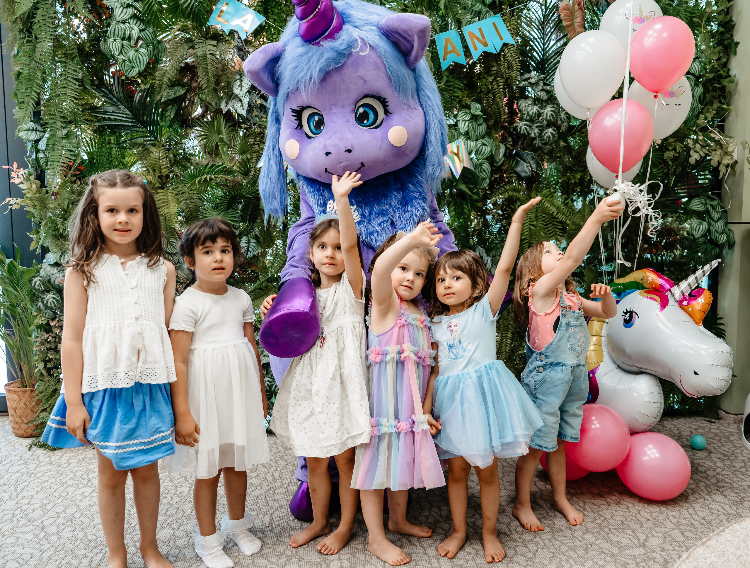 Aniversare Amira. Foto Studio — Fotograf de evenimente, nunti, botezuri, portrete