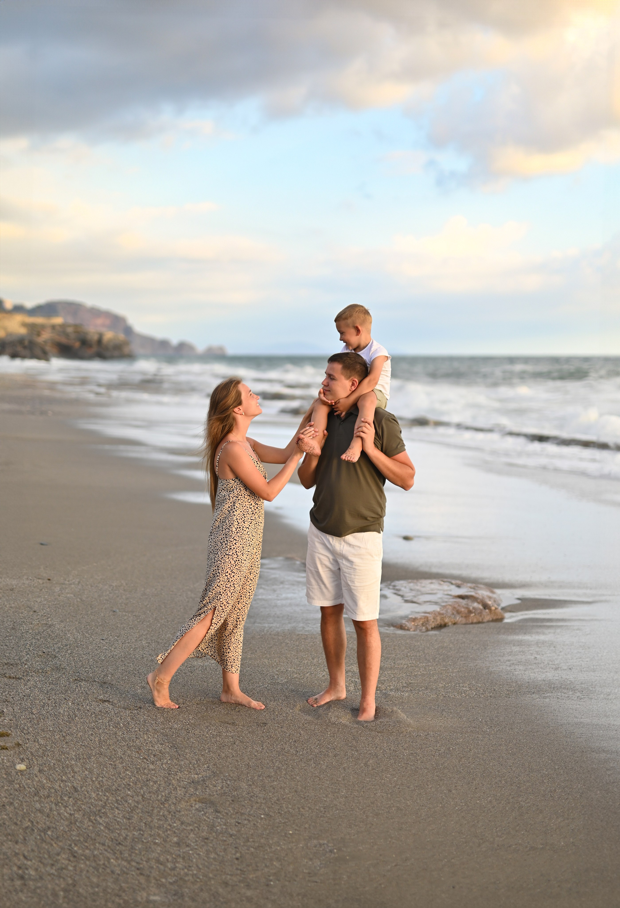Семейная съемка на пляже Улаш. Фотограф в Алании (Аланье), Сиде, Манавгате. Турция