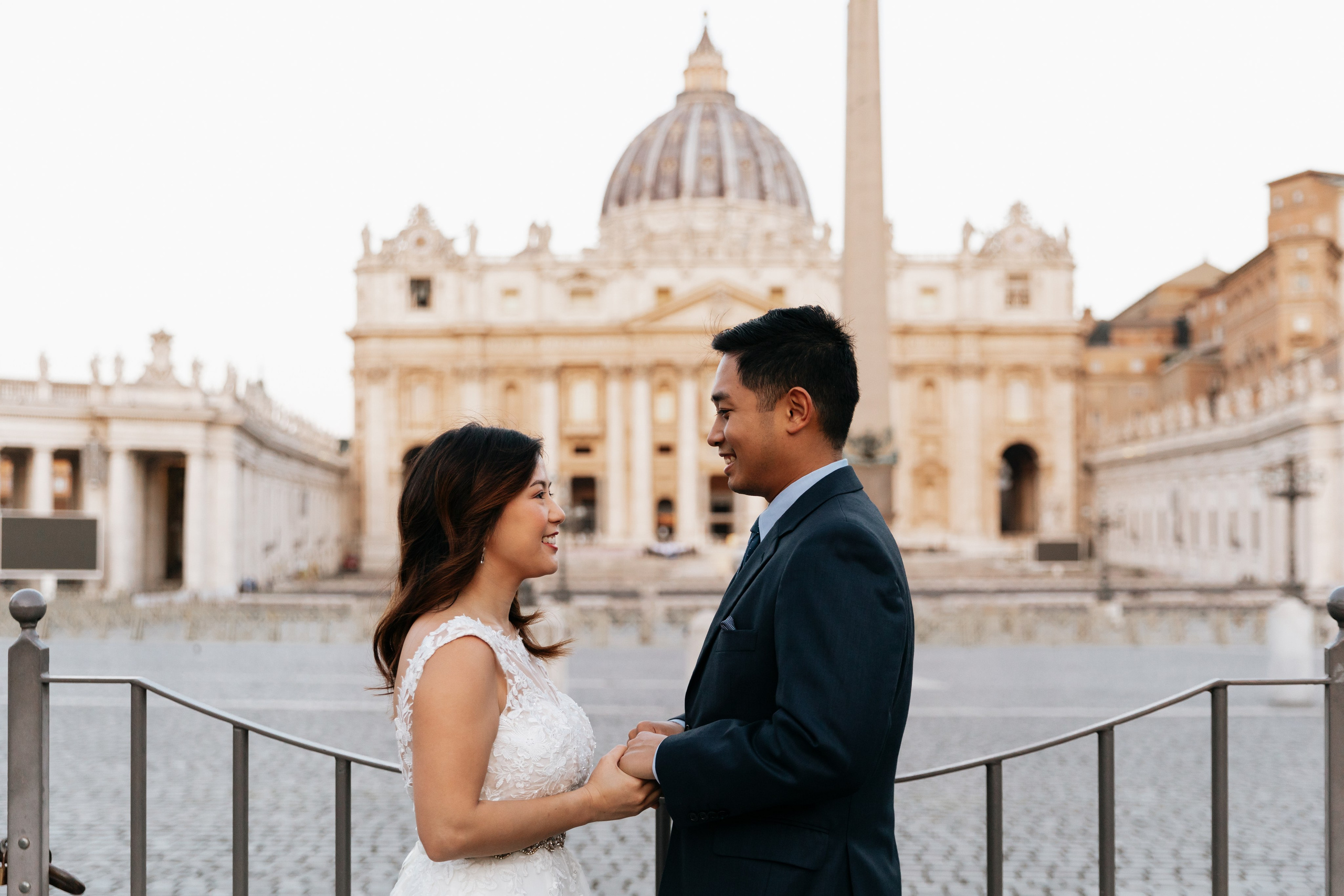 Elopement photoshoot in Rome. Photographer in Rome