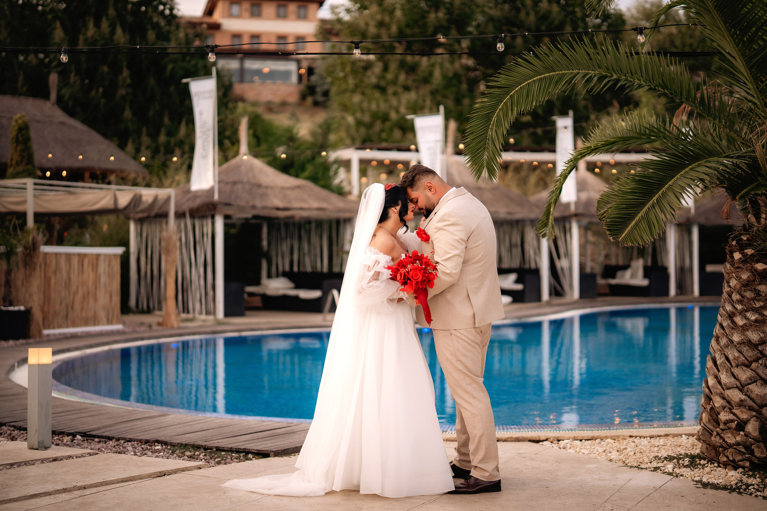 Camelia si Andrei - Traditional Love Story. Fotografi de nunta in Bucuresti, Iulia si Stefan Ovidiu