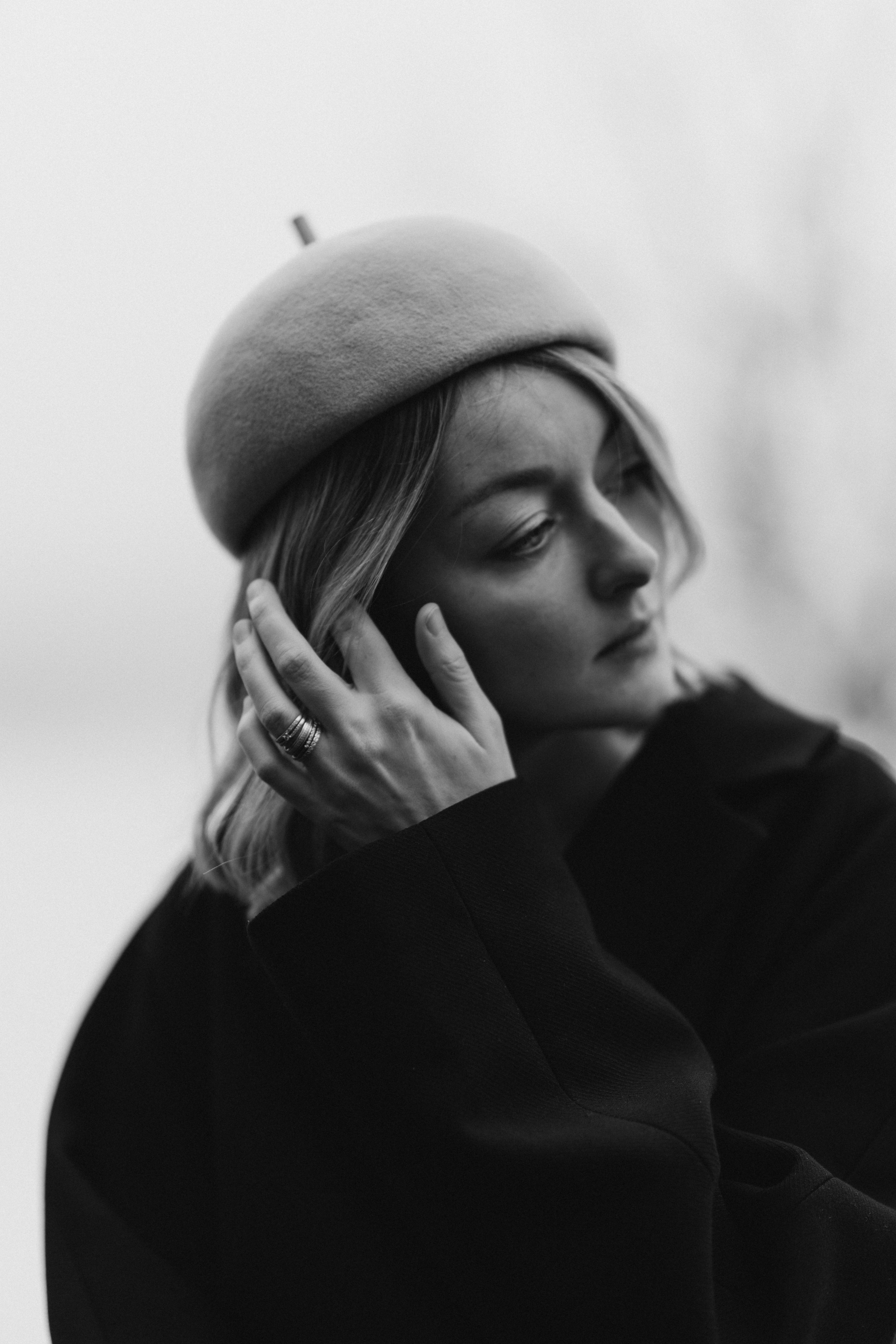 Woman phoshoot. Wedding and potrait photographer in Helsinki Vickan O