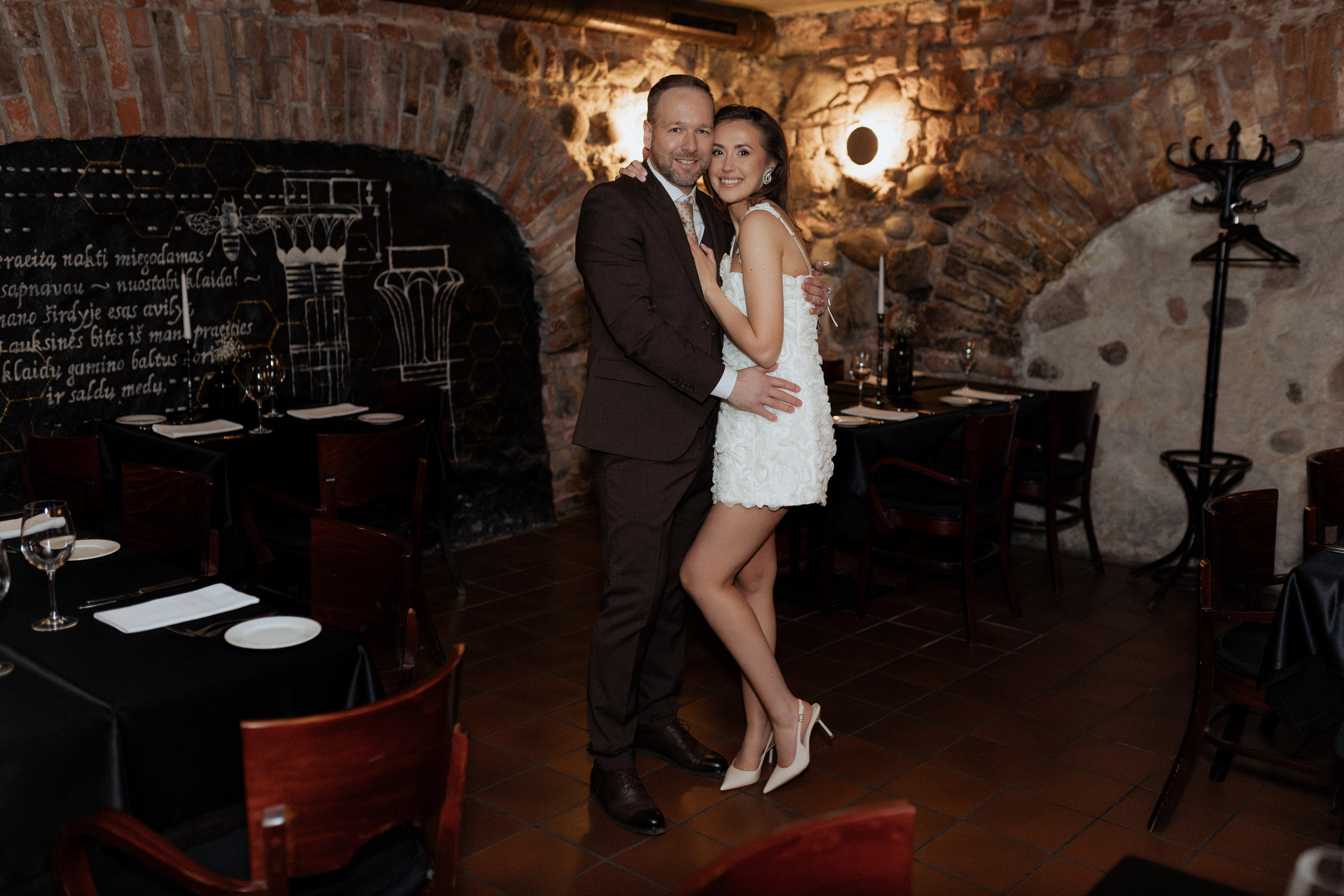 Monika ir Vytautas — miestu alsuojanti trumpa jaunųjų fotosesija Kaune