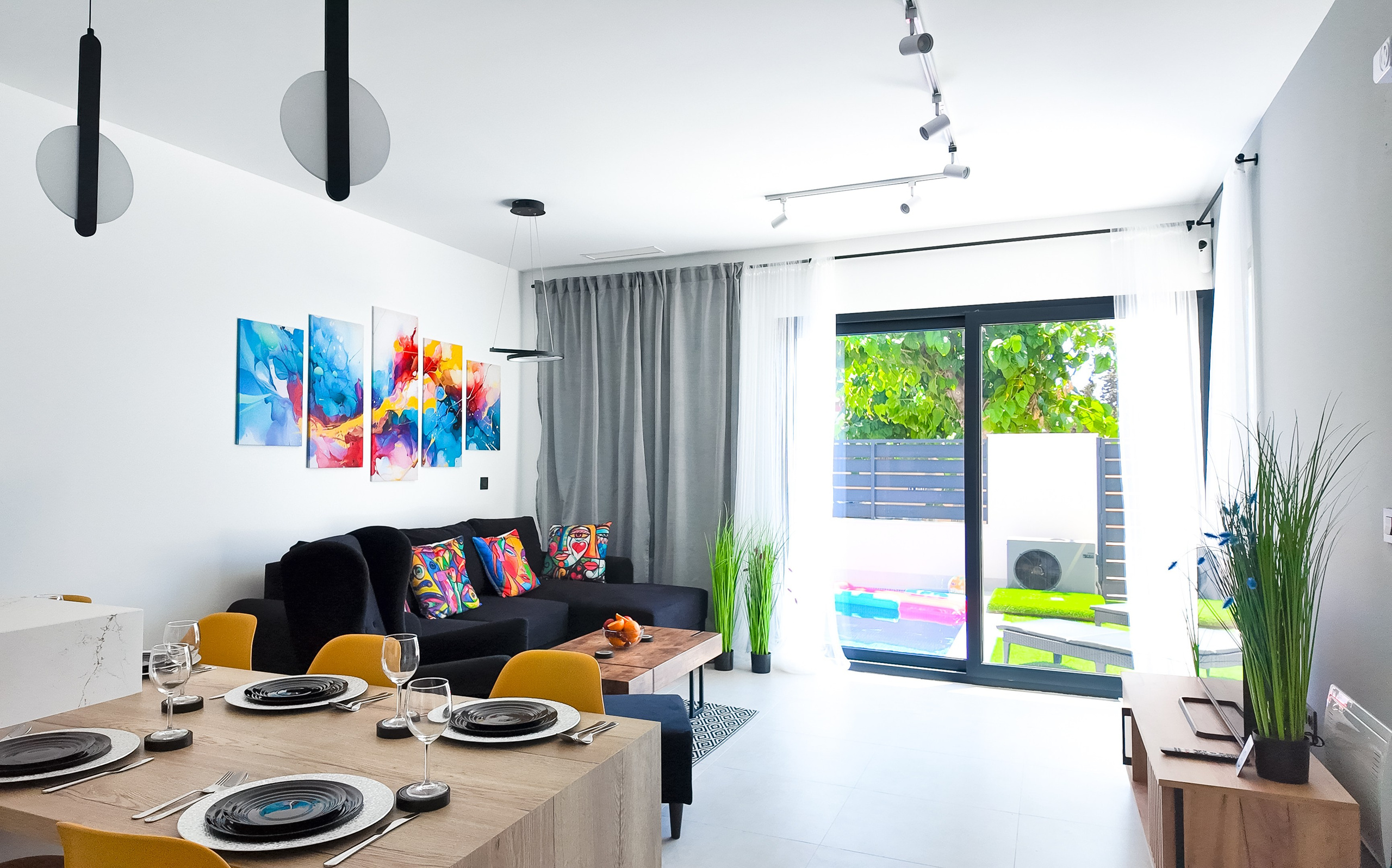 VILLA Luna I&M GROUP. Baby Beast