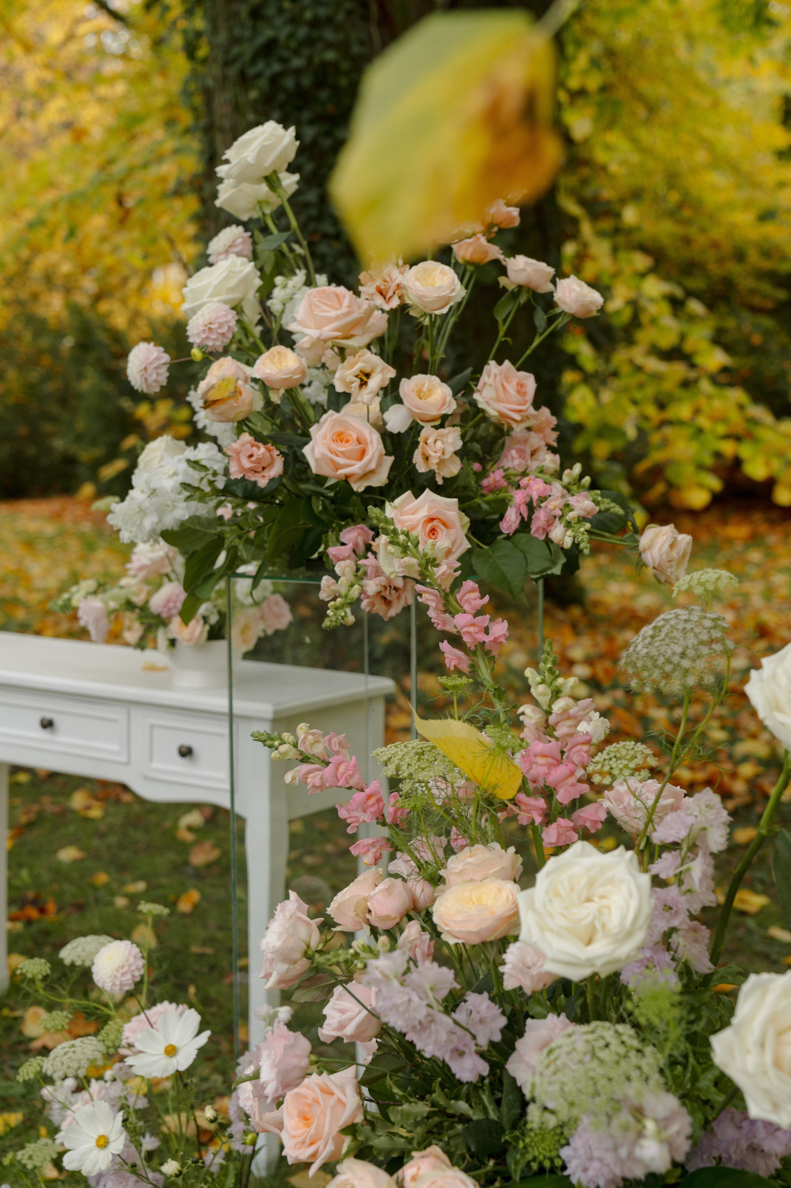 RAW Studio | Luxury Wedding Photography at Ratměřice Castle. Raw Studio: Capturing Elegant weddings accross Europe