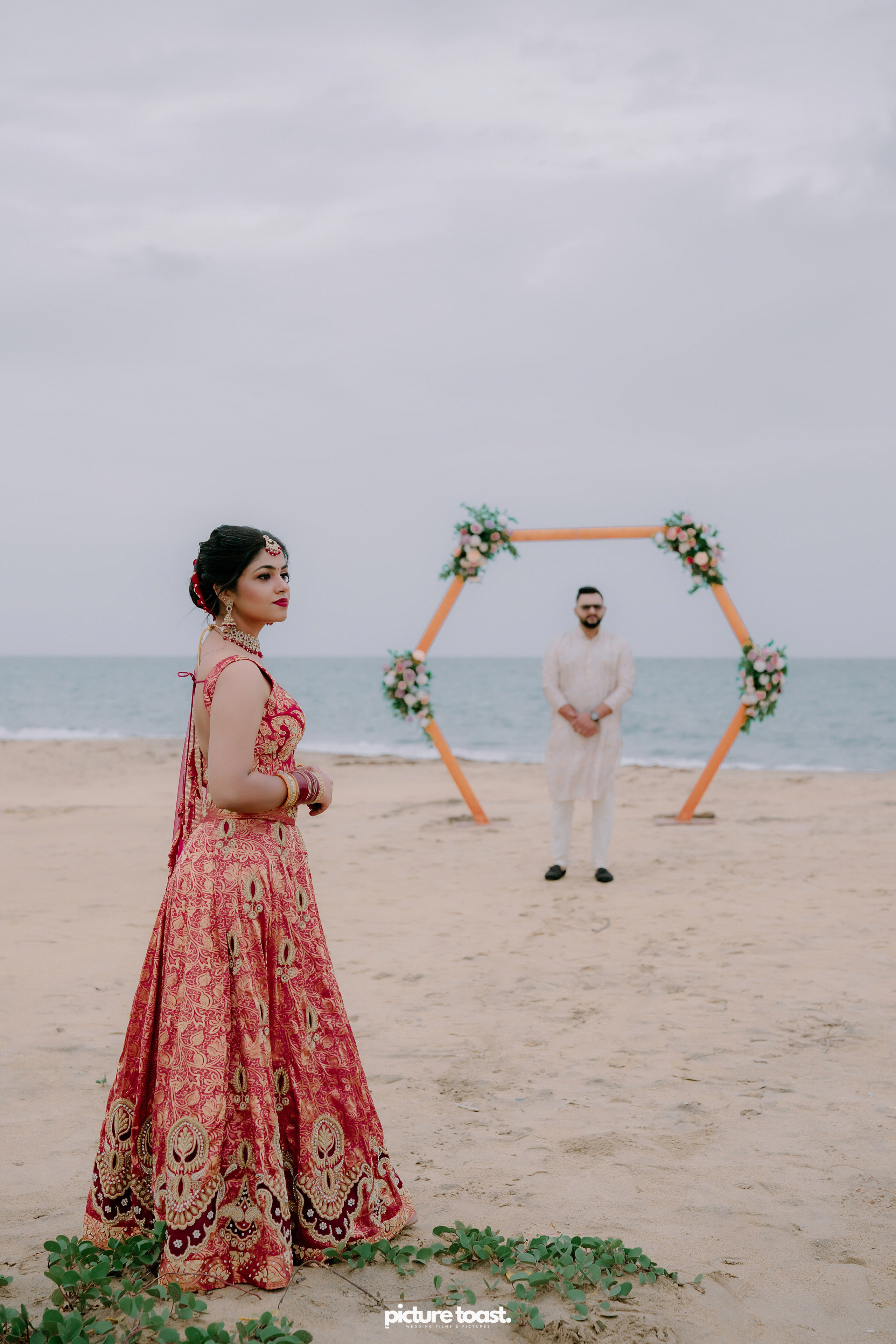 Beach Wedding! Ft. Malavika & Vishnu. Fine art Wedding Photographers in India & Canada