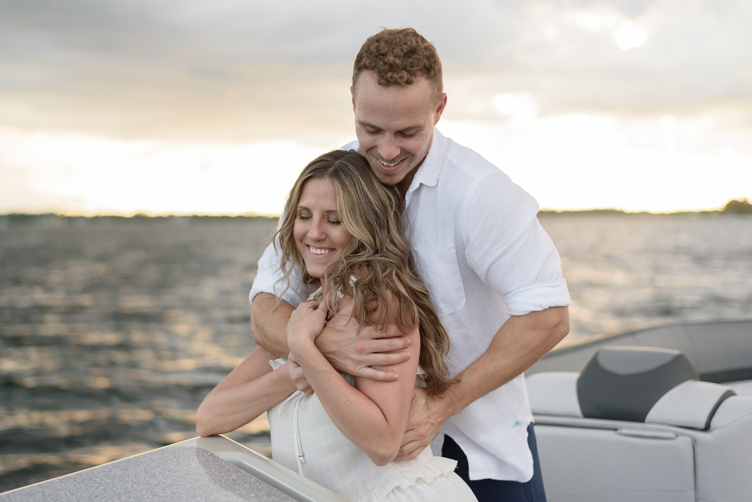 Where Love Meets Golden Light — A Romantic Boat Photoshoot in Florida
