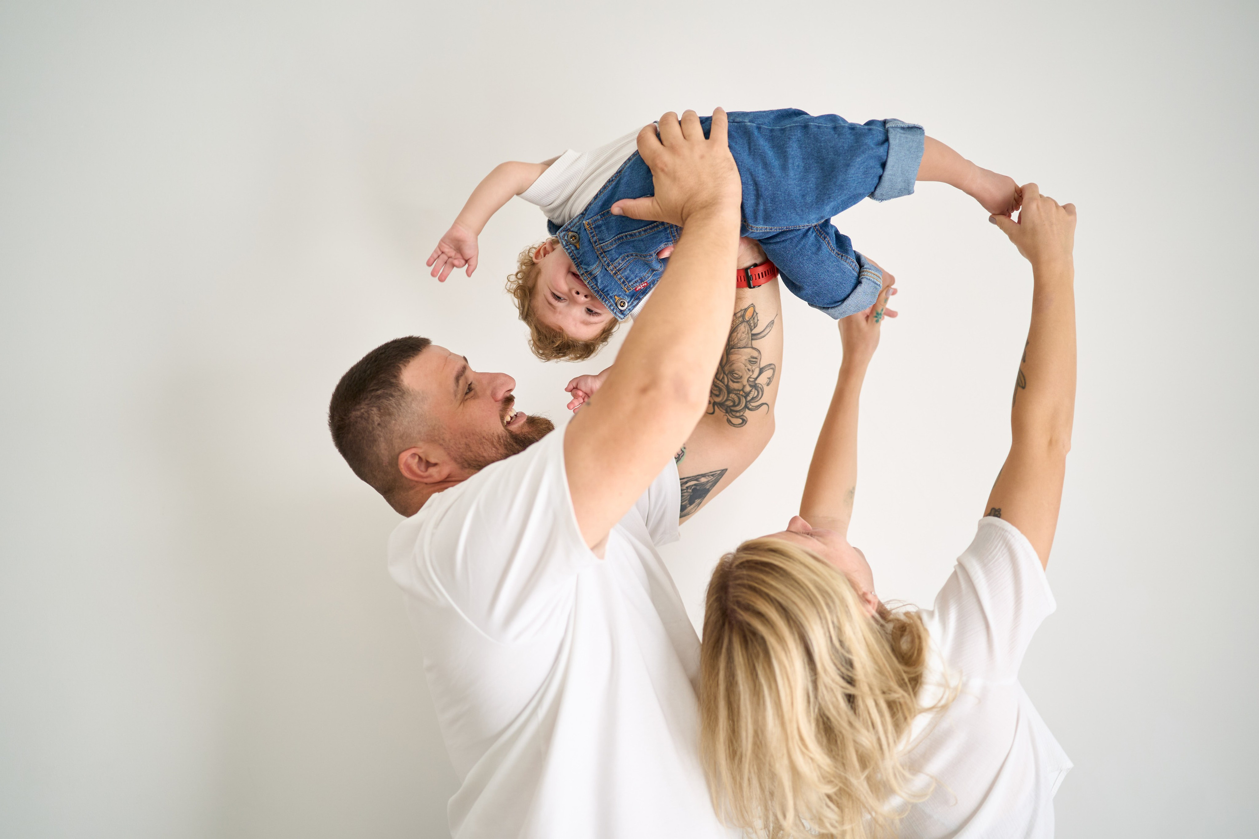 Gilad is 1 year old. צלם אלכס ברט בישראל