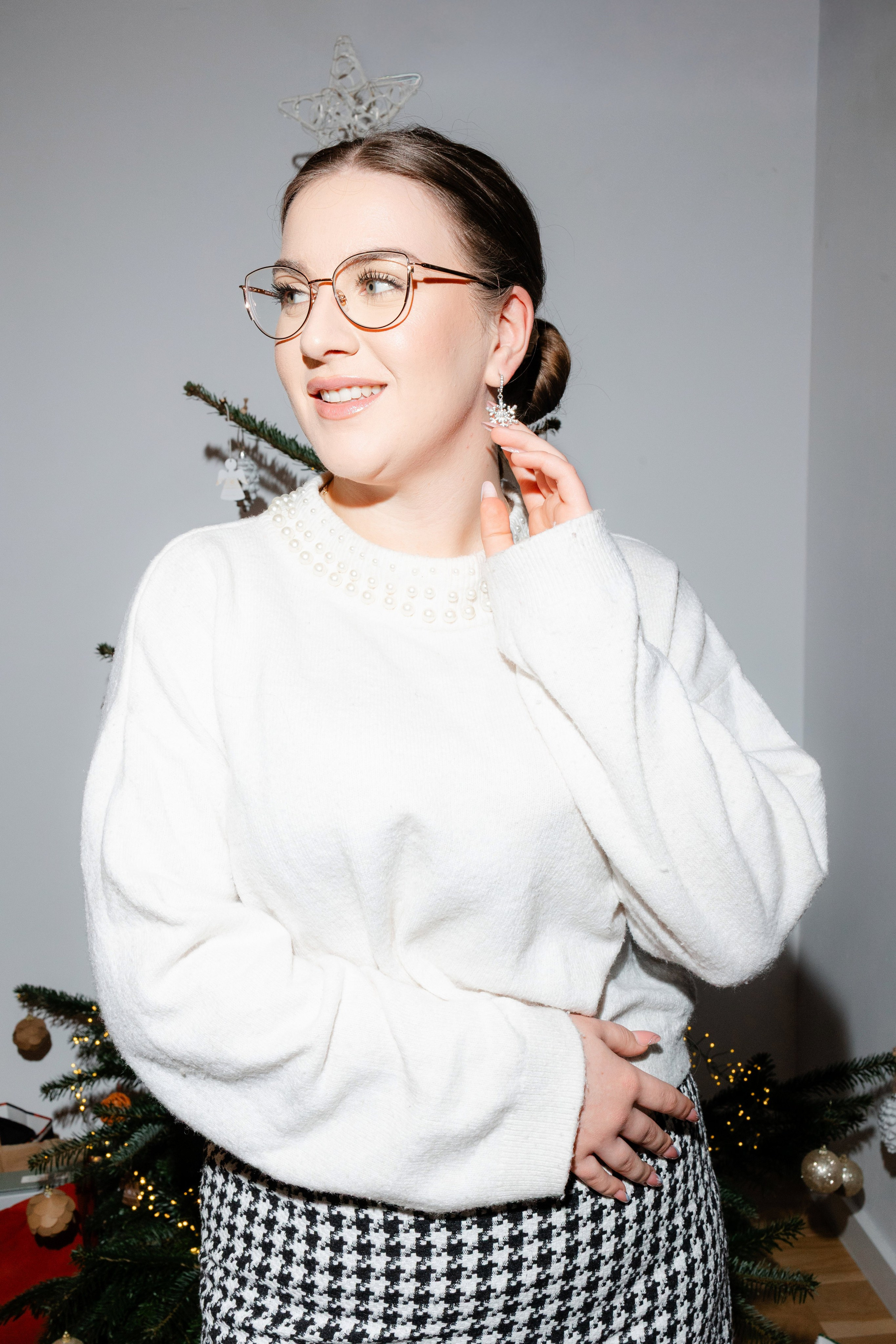 Iustina & Alex. Wedding Photographer, based in Iasi, Romania, but will travel all over the globe to make sure you look amazing in all your wedding photos
