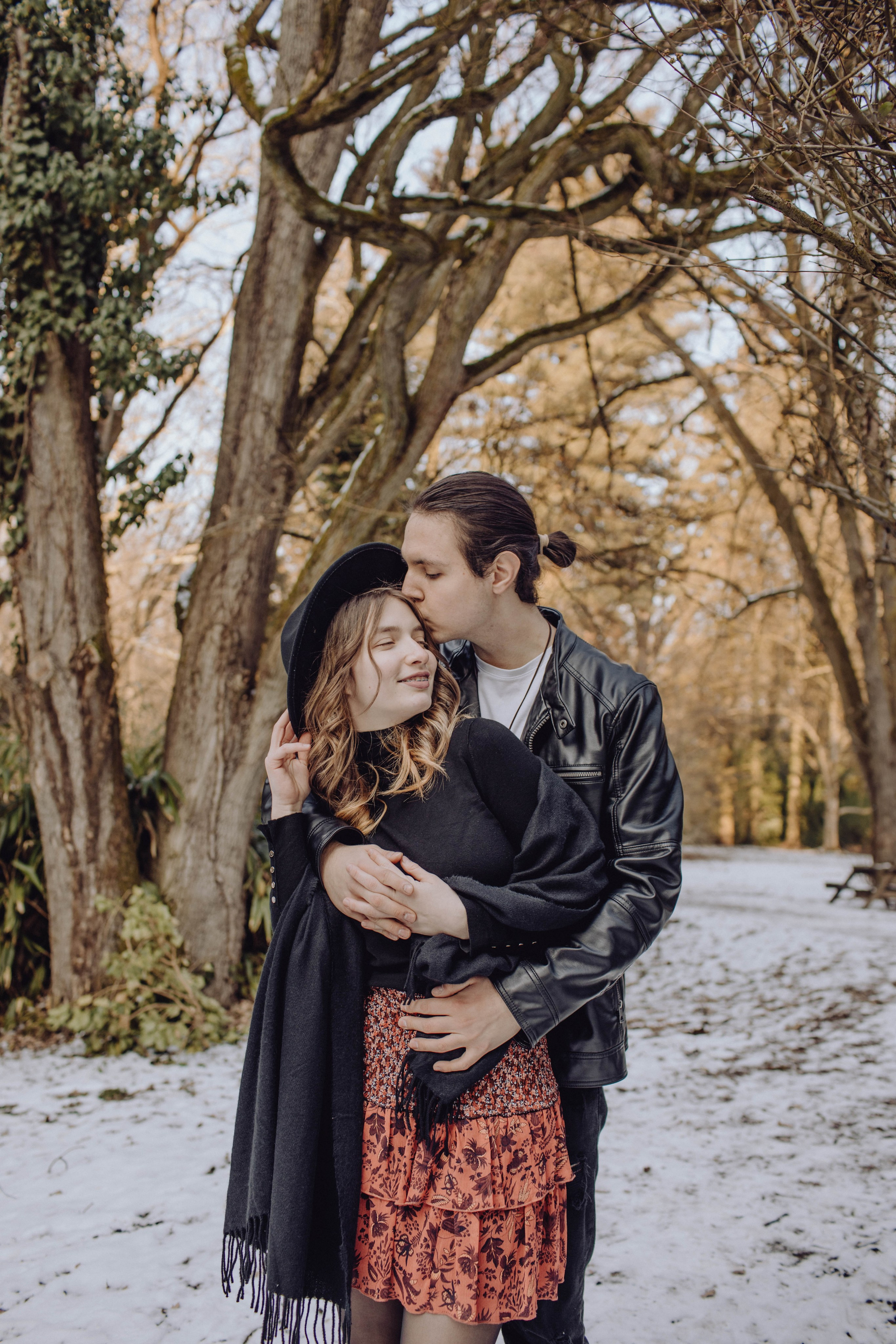 Serafim & Beatrice. Wedding & couple photographer from Romania Rut Vetan