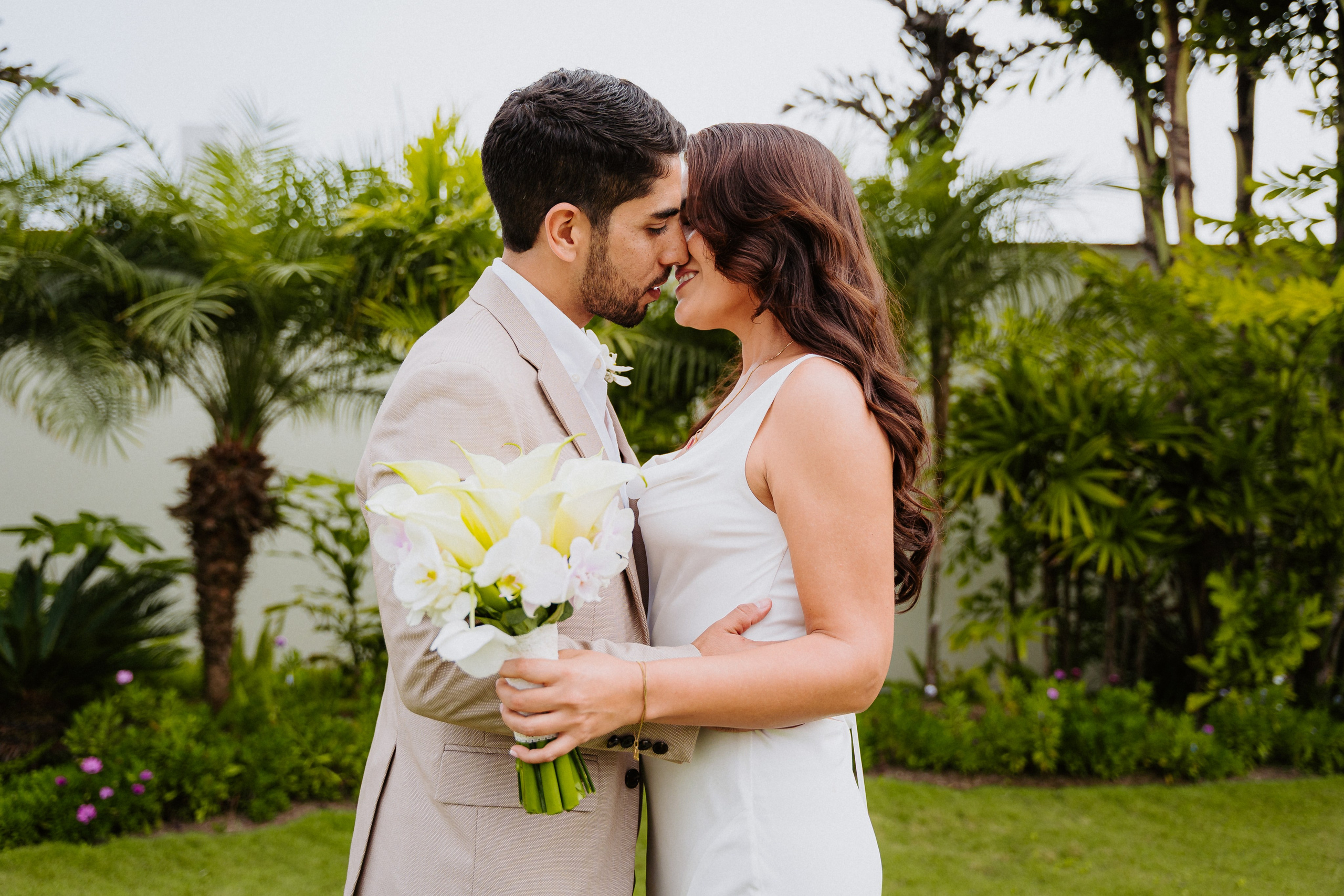 Boda civil. Fotógrafo de Bodas en Lima | Ronhy Altamirano. Fotografía narrativa y cinematográfica para bodas, quinceañeras y eventos exclusivos