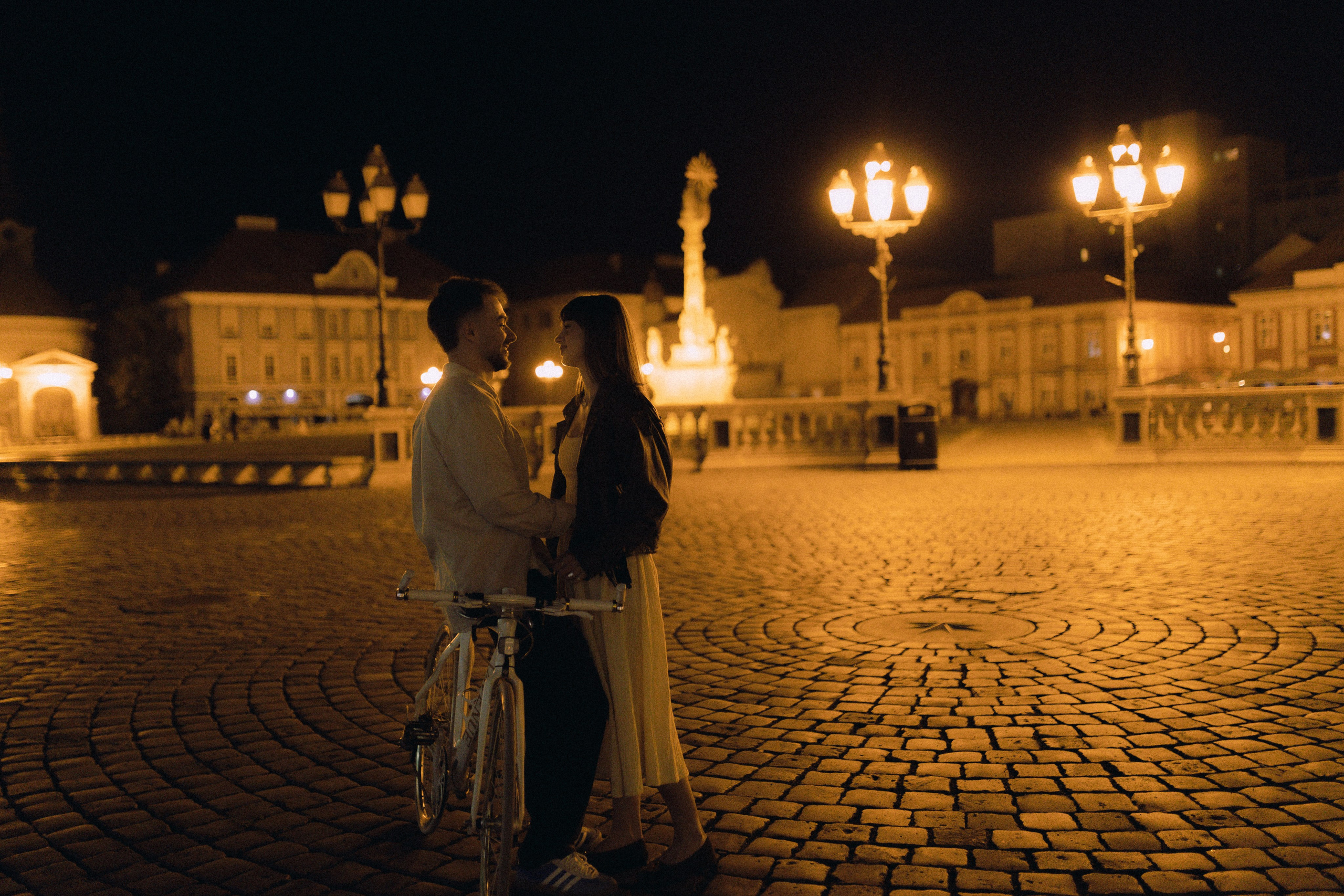 Midnight session in Timisoara, Romania. Wedding photographer and videographer based in Timisoara, Romania