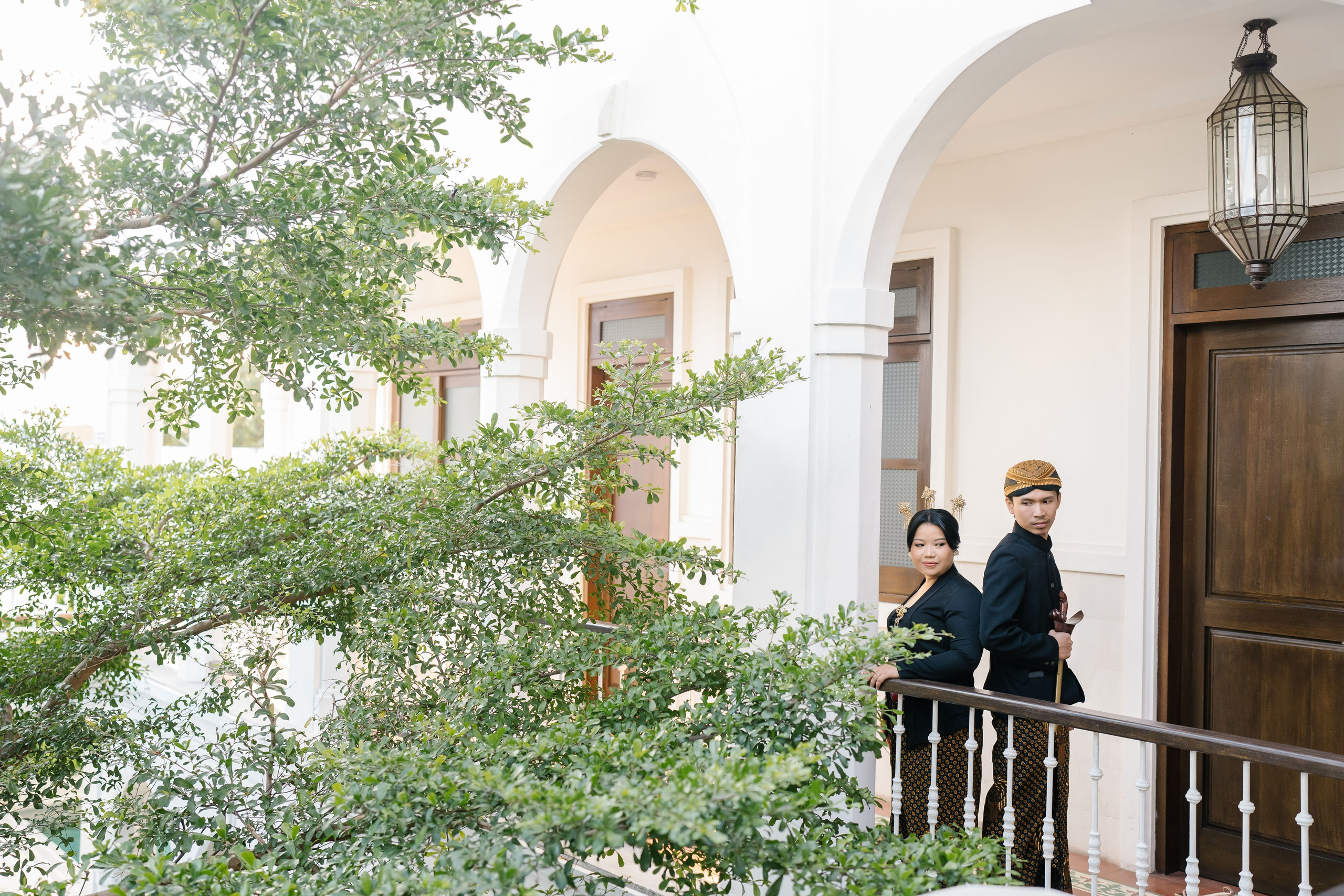 Prewedding Photo Shoot with Javanese style. Female Photographer in Bali
