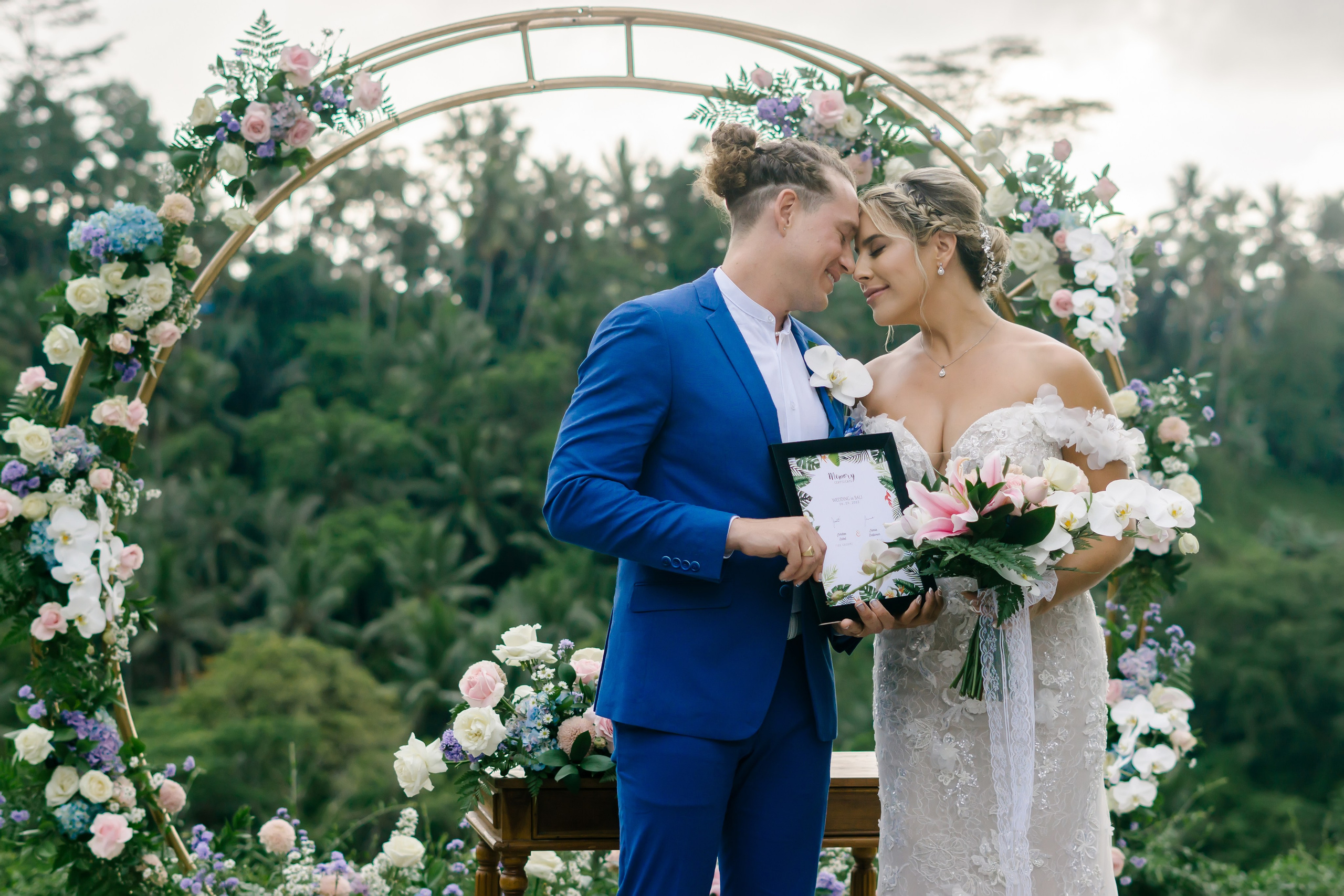 Jamie & Jordan. Female Photographer in Bali