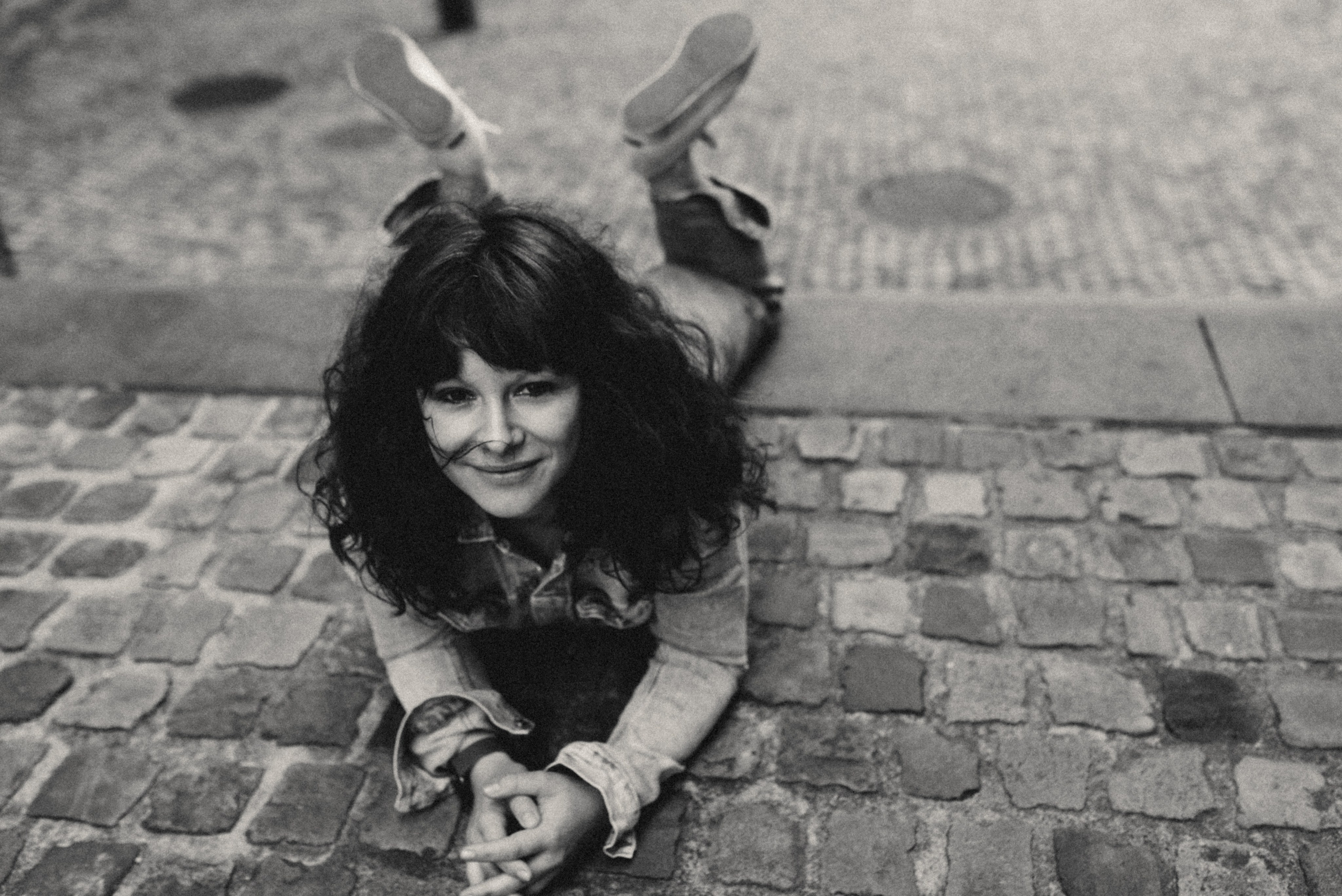 Fotoshooting in Münster City. Schwarz-weiß Fotografie in Münster. Fotografin Viktoria Roschen