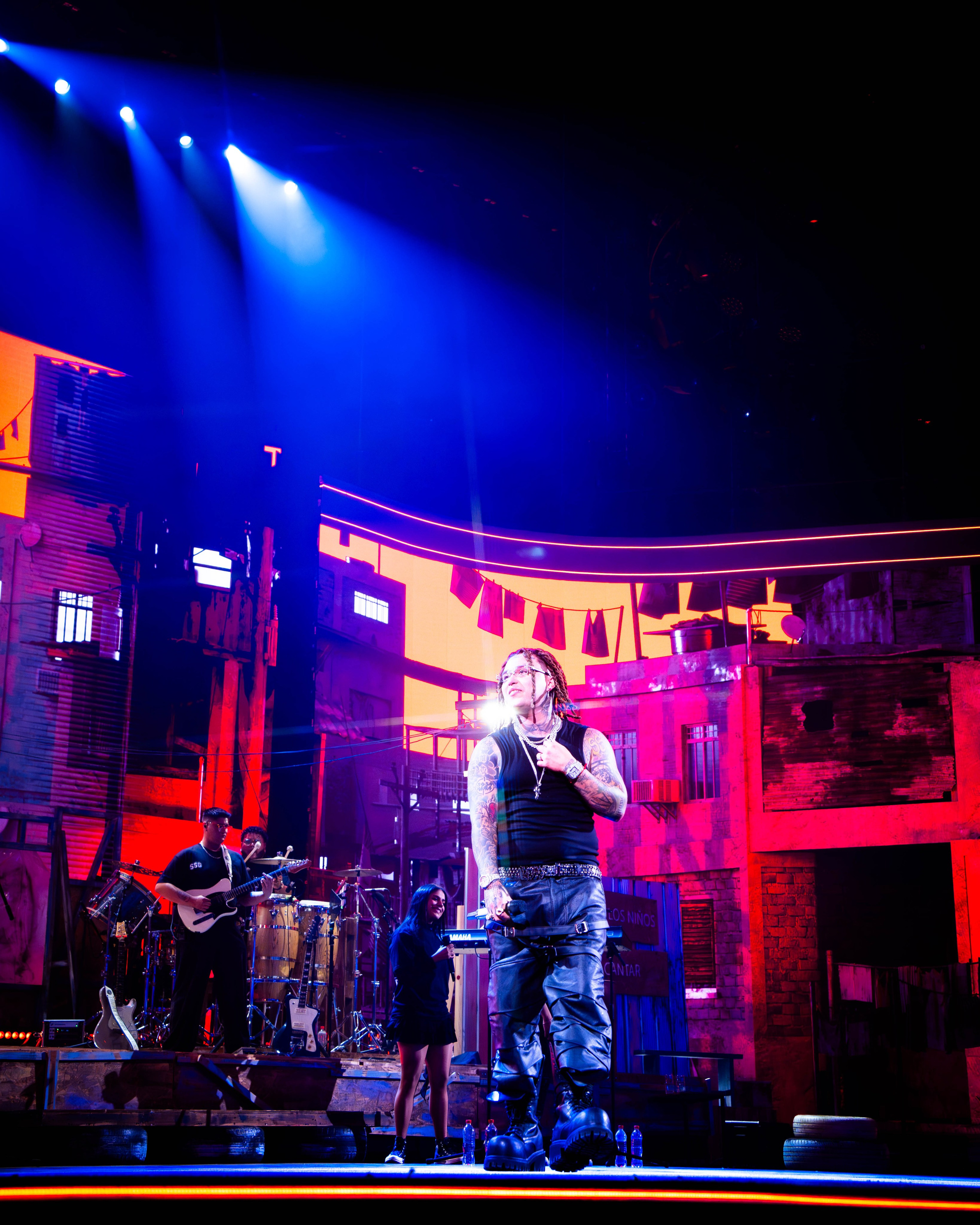 PABLO CHILL-E VIÑA 026. DEYA BELTRAN Maquilladora, fotógrafa y vídeos