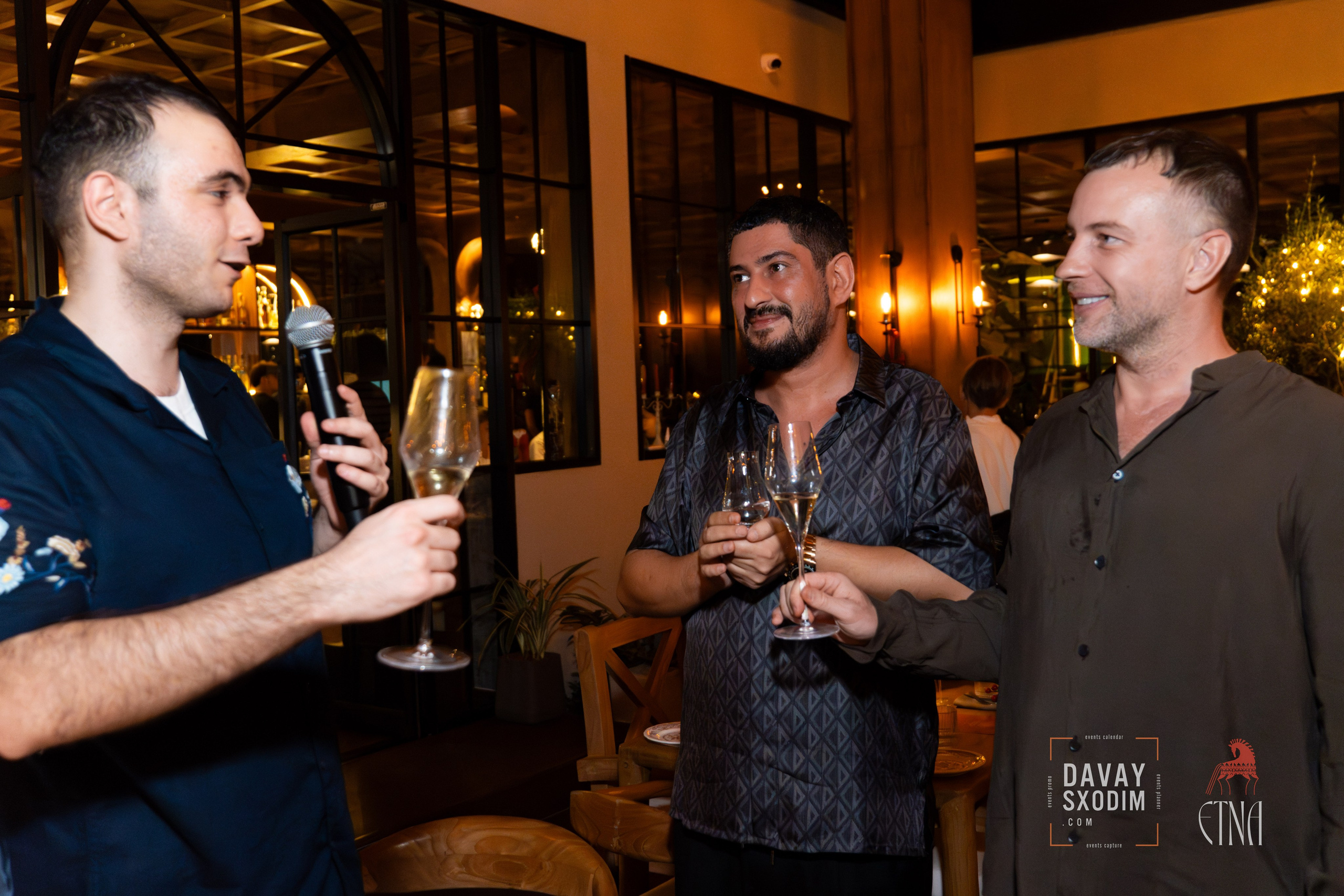 Новогодняя вечеринка | Фоторепортаж | Афиша | DAVAYSXODIM.com PHUKET. АФИША|ФОТОРЕПОРТАЖИ|ИВЕНТЫ|ПХУКЕТ