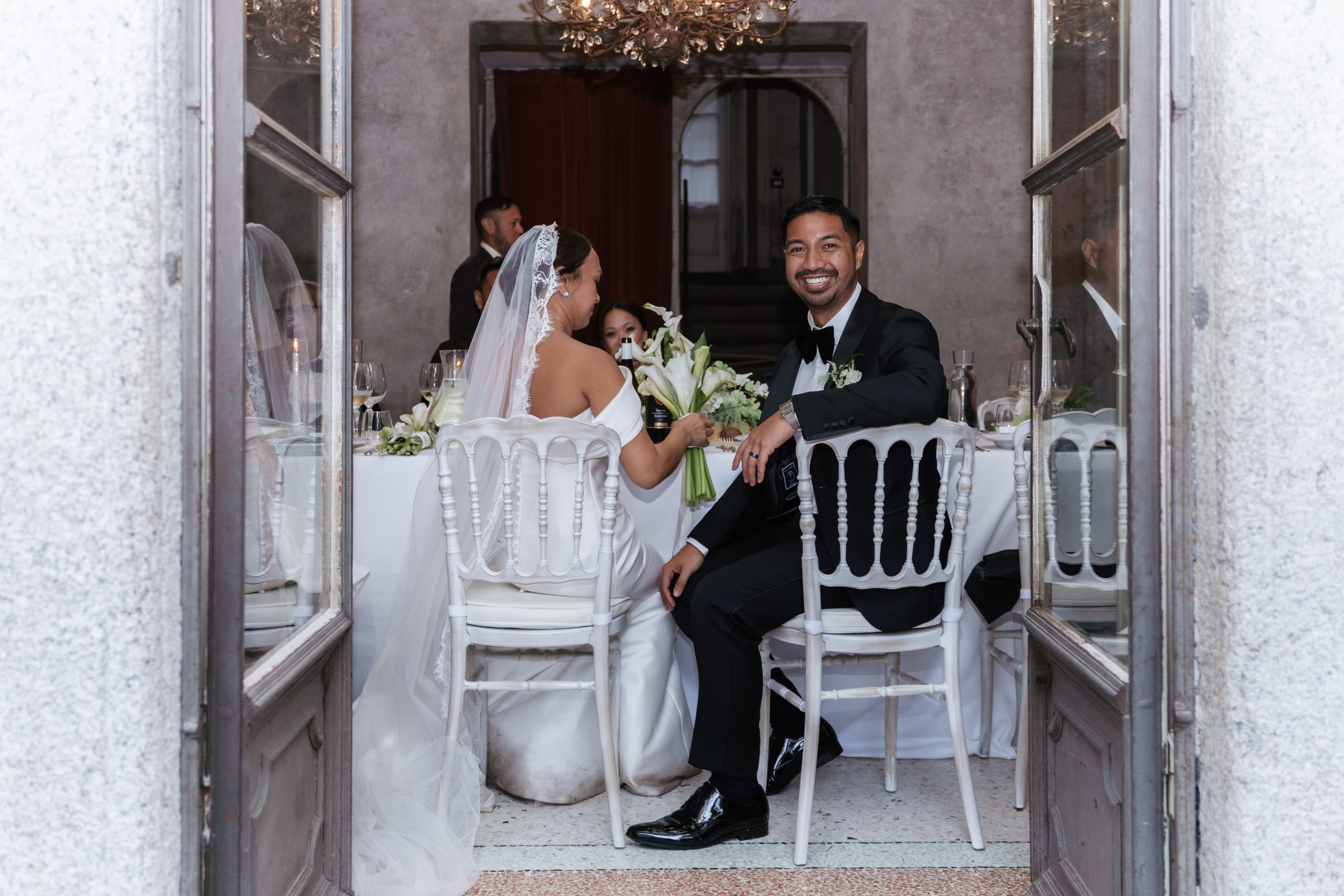 BEATRICE AND RAFAELE_LAKE COMO_Villa Regina Teodolinda. PHOTOGRAPHER IN ITALY