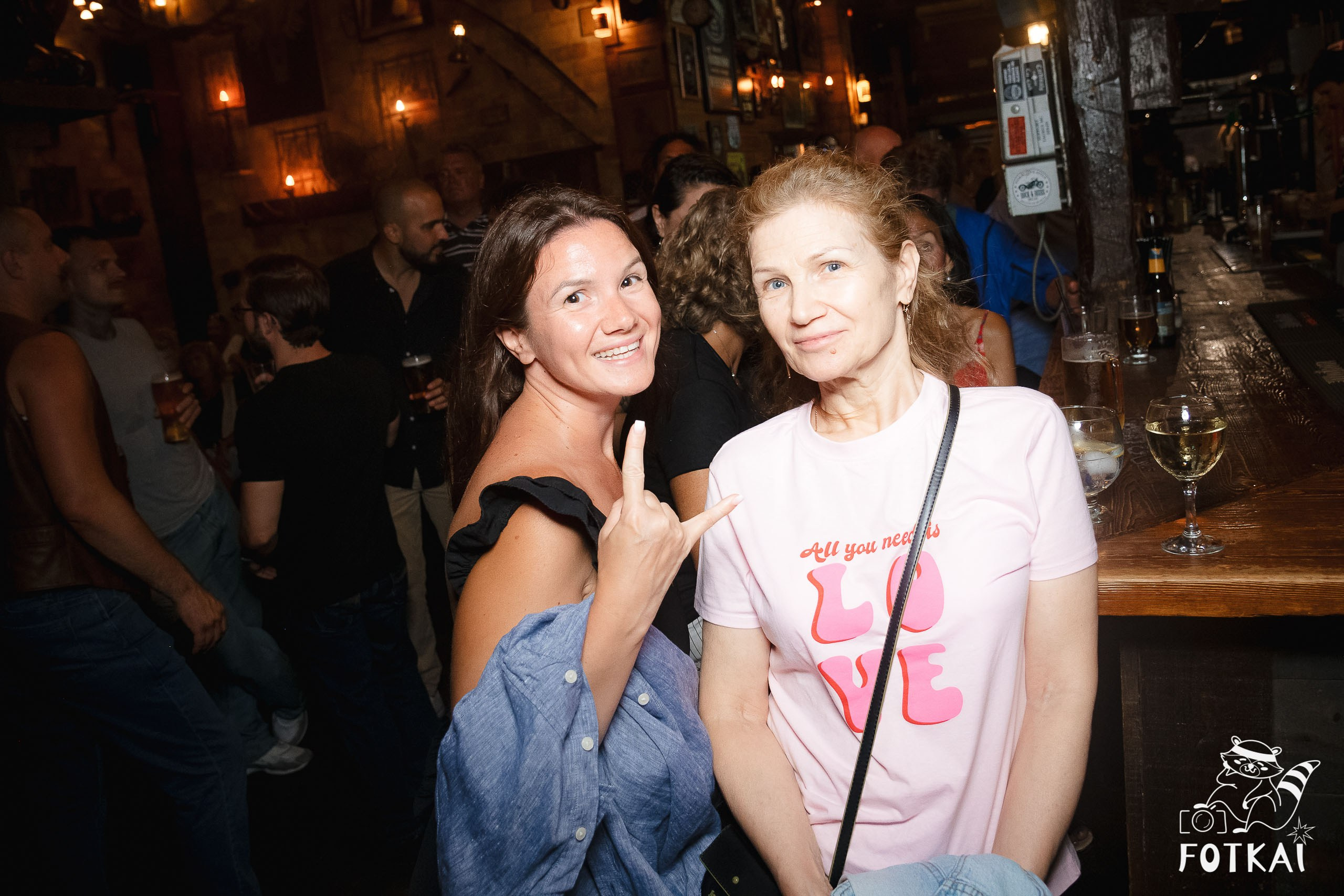 El Paso Rock Bar Torrevieja: Reportaje fotográfico 03.10.25 | FOTKAI