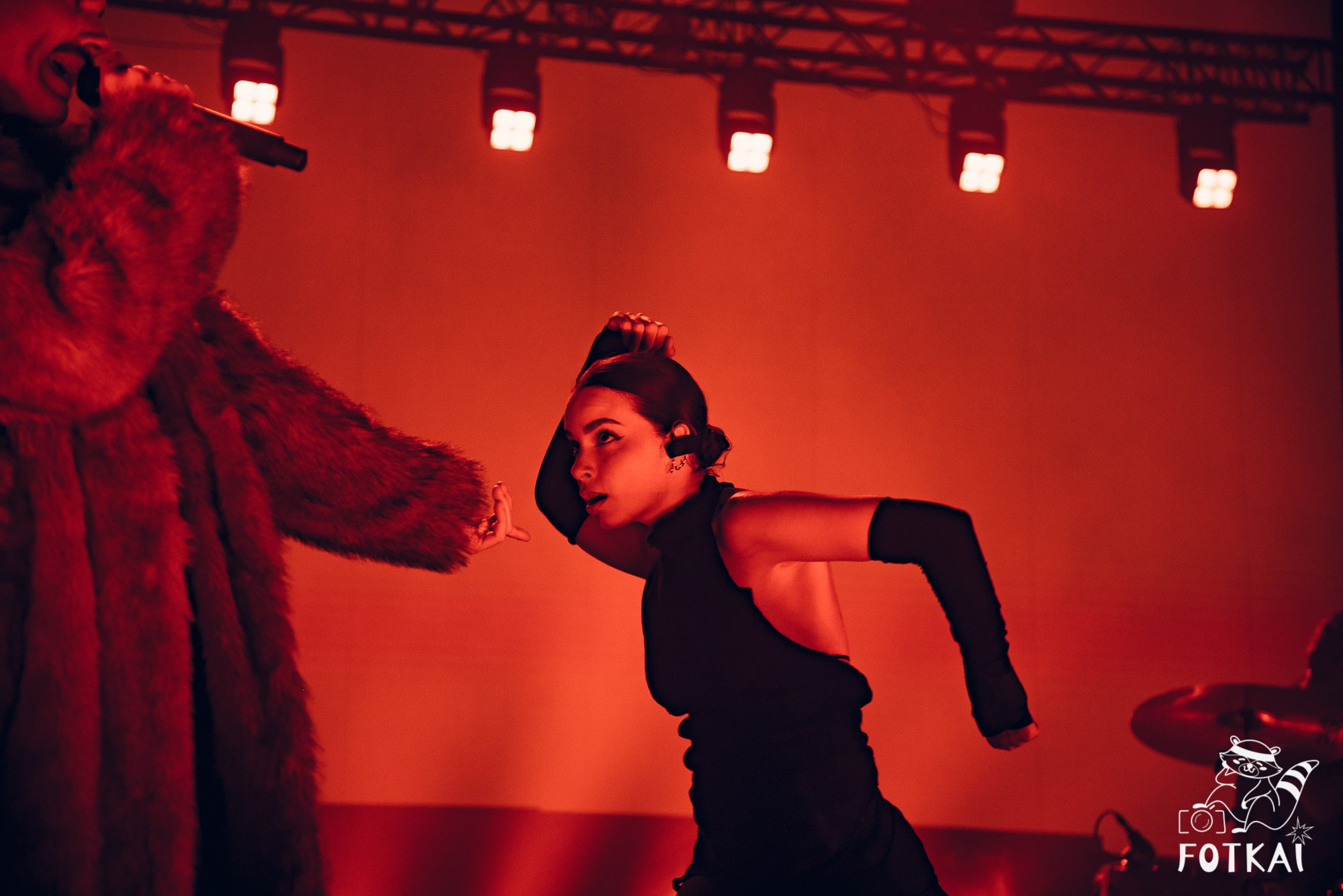 Фотоотчёт с концерта Miss Caffeina 27 марта 2026 в Аликанте | FOTKAI