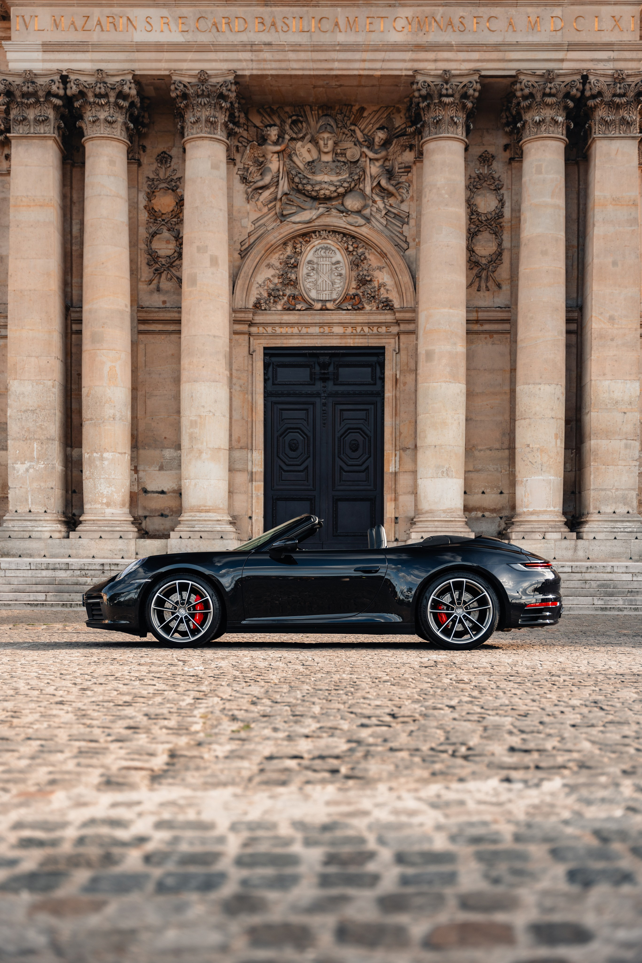 Porsche 911 Carrera 4 S Cabriolet. Photographer in Paris — Vitalii Motruk