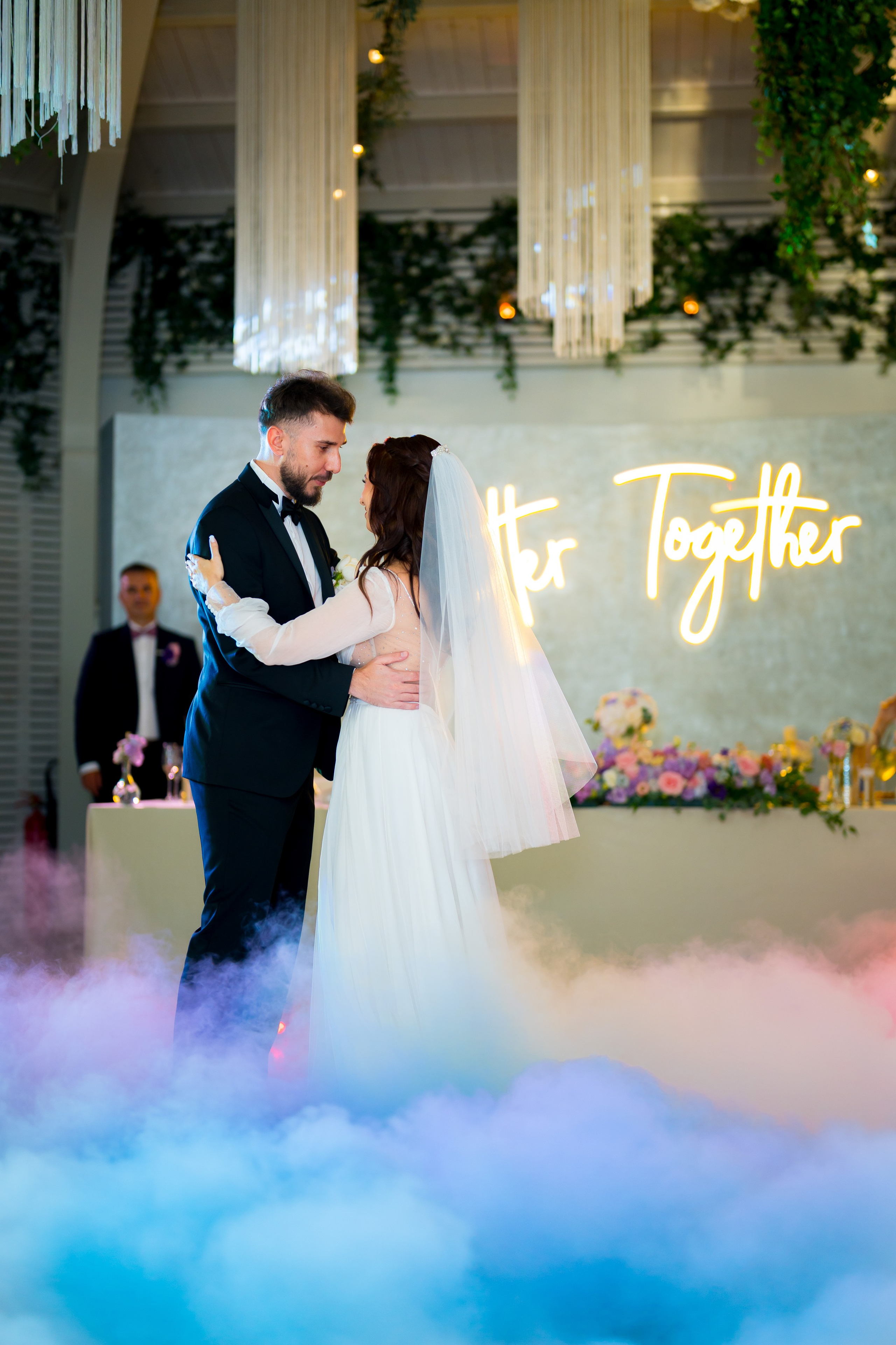 PARTY. Gabriel Florea — Fotograf nuntă București