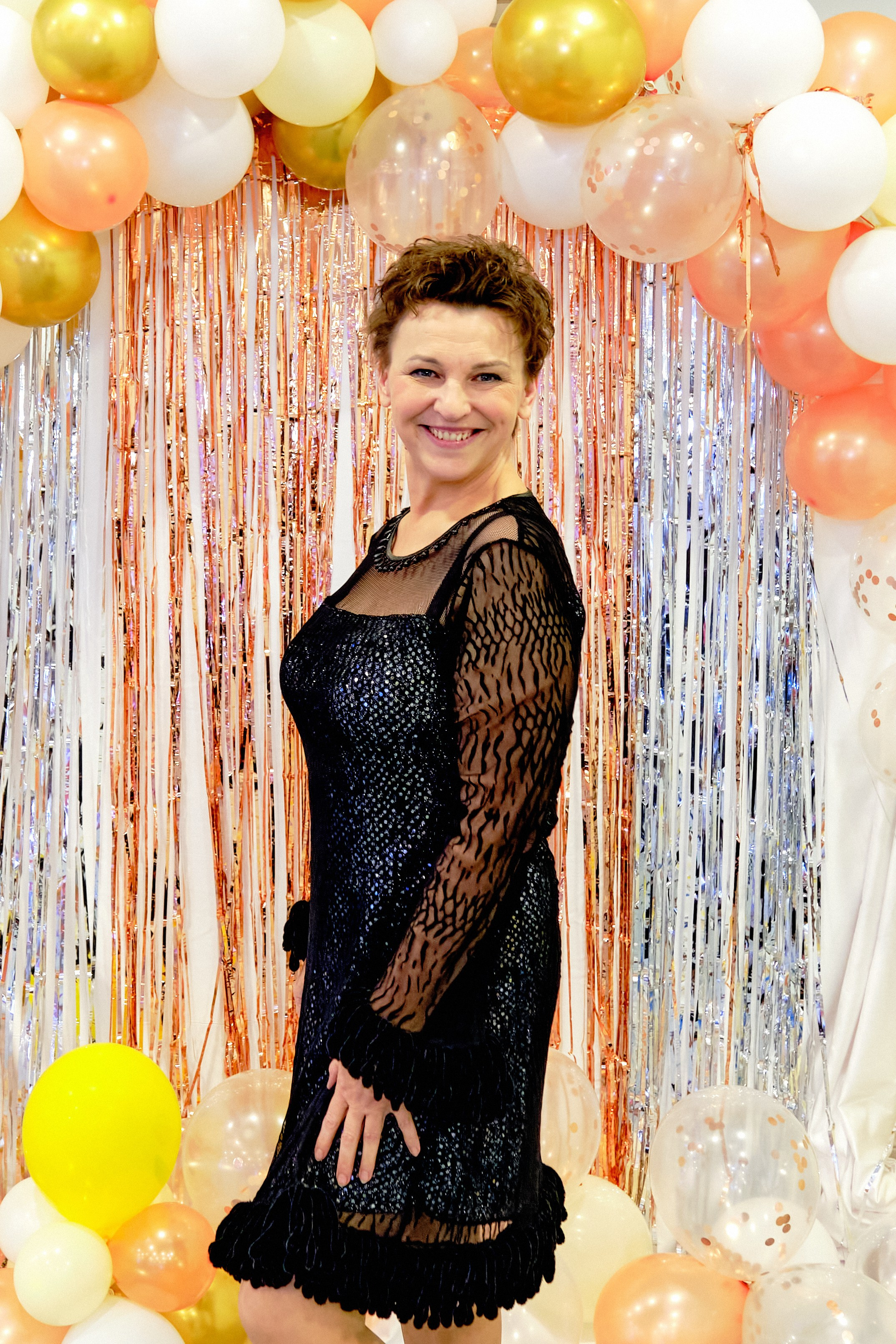 Фоторепортаж з благодійного Новорічного балу у Чорногорії. Портретний фотограф Альона Новгородцева