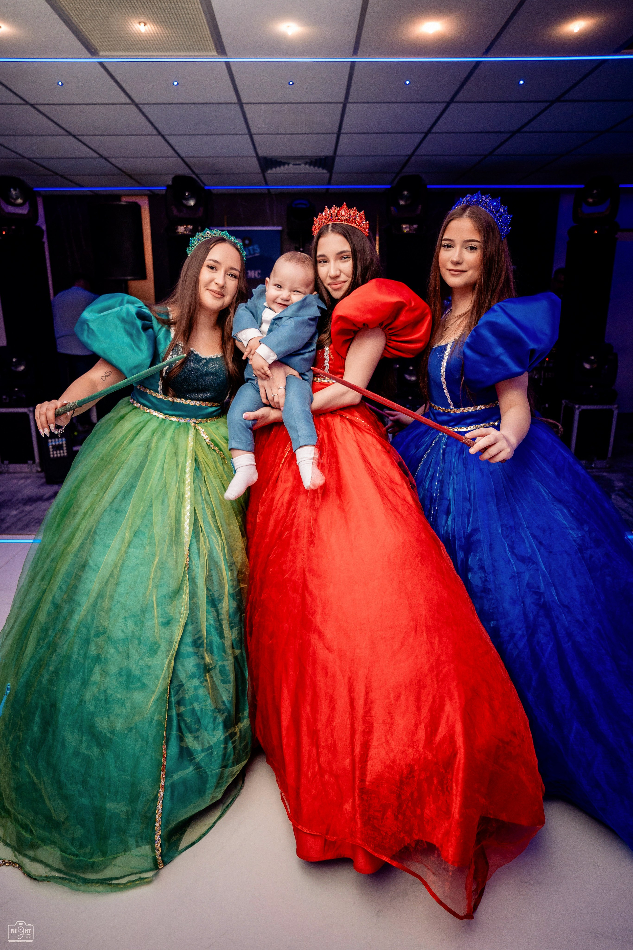 THEODOR DANUT. WEDDING PHOTO & VIDEO LONDON, UK — NIGHT LENS