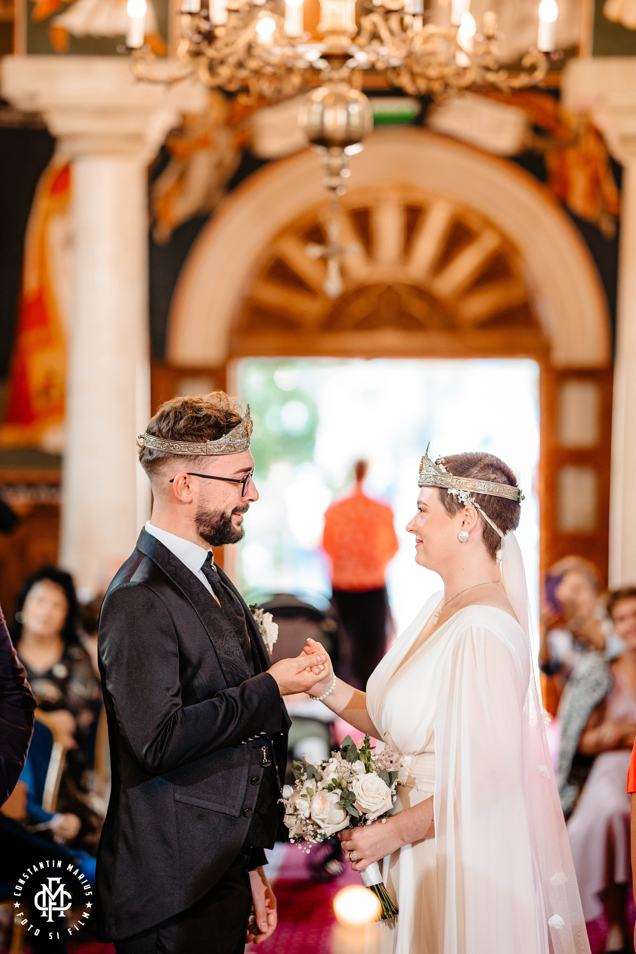 WEDDING PHOTOGRAPHY. DESPRE NOI