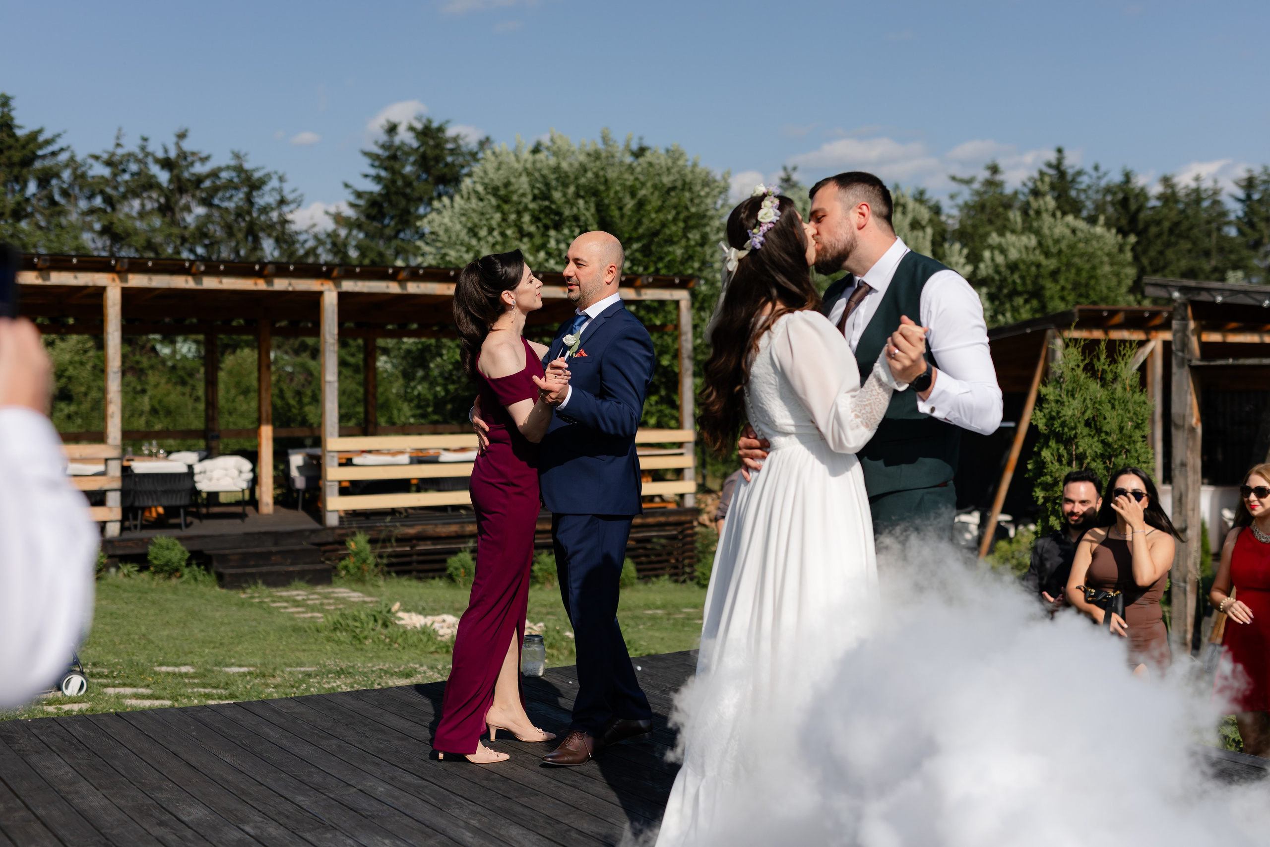 Flori & Cosmin. Main