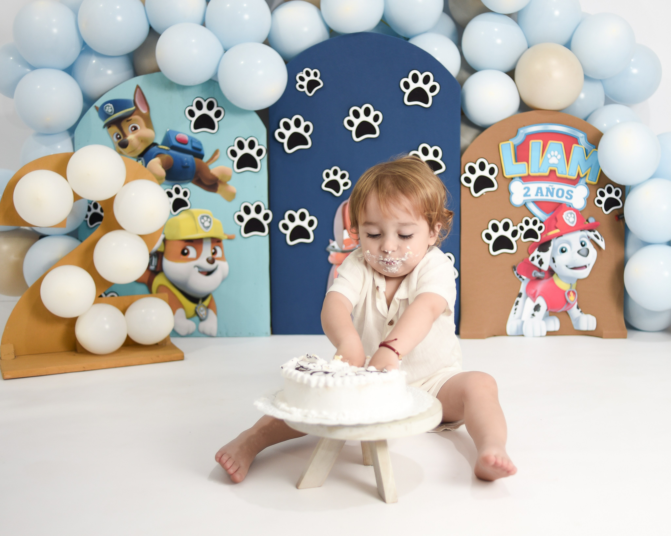 Liam 2do año. Temática Pou Patrol. Fotografo de casamiento en misiones y fotógrafo de familia  Posadas