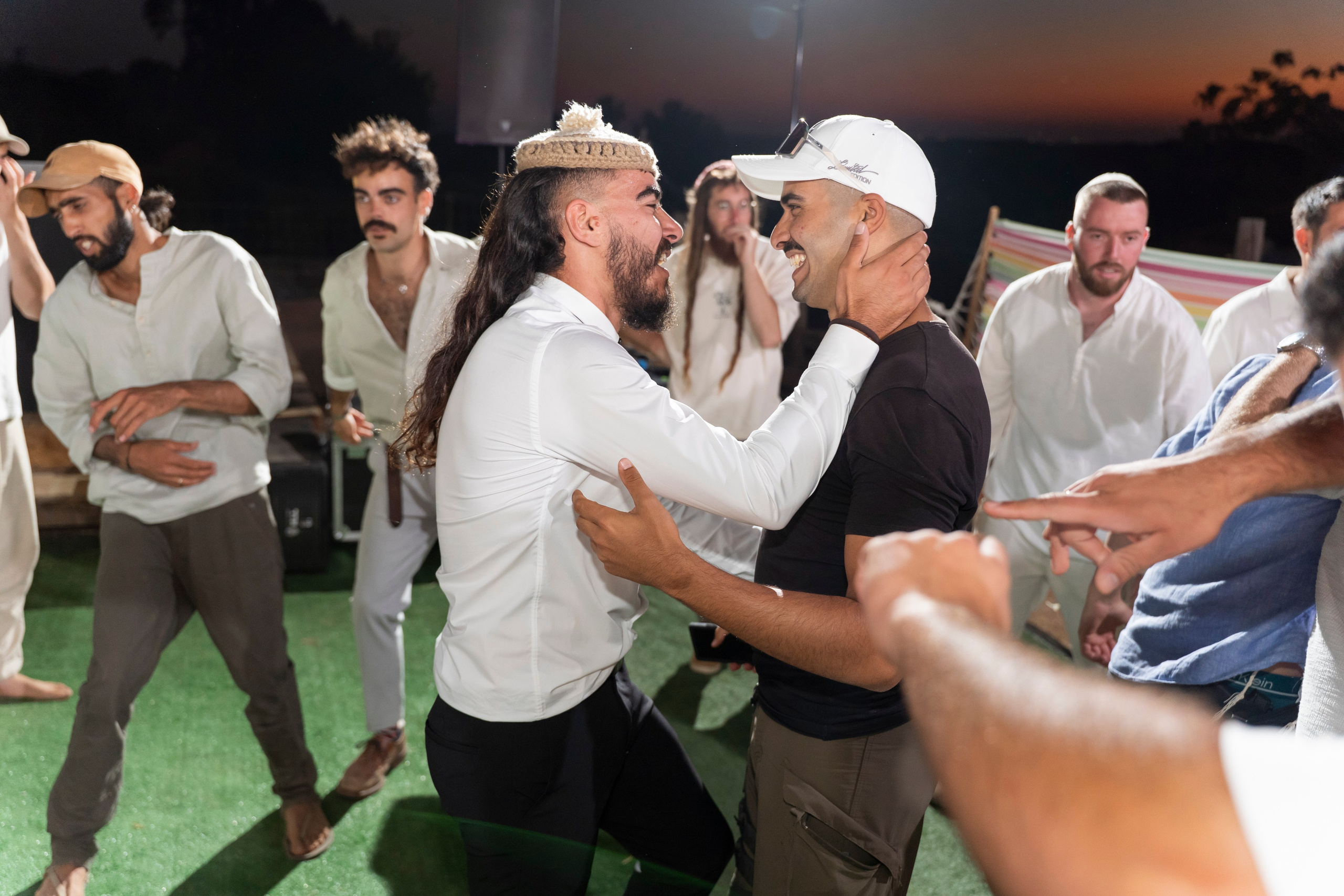 אביה ואחיה. יוסף מזרחי צילום חתונה, ברית וזוגיות. צלם מקצועי שאוהב להוציא אתכם הכי יפים ברגעים הכי מרגשים