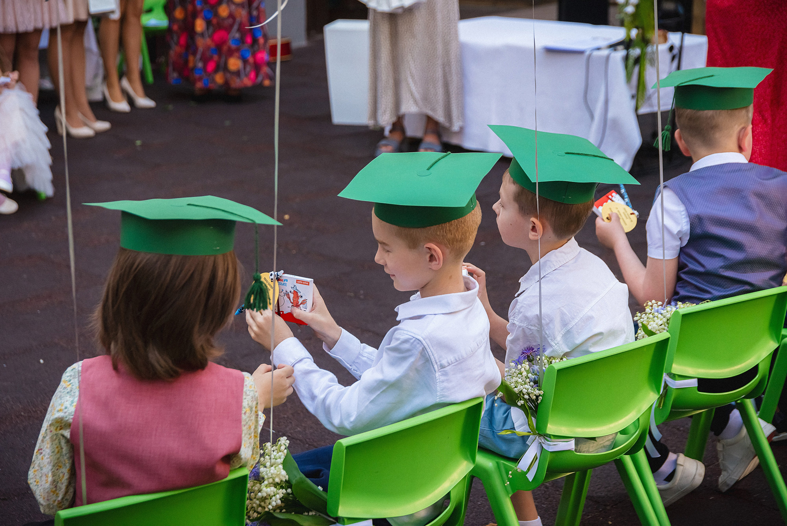 Zīles Skolas Izlaidums. Fotogrāfs Rīgā. Gīmenes, individuālās un dažādu produktu fotosesijas