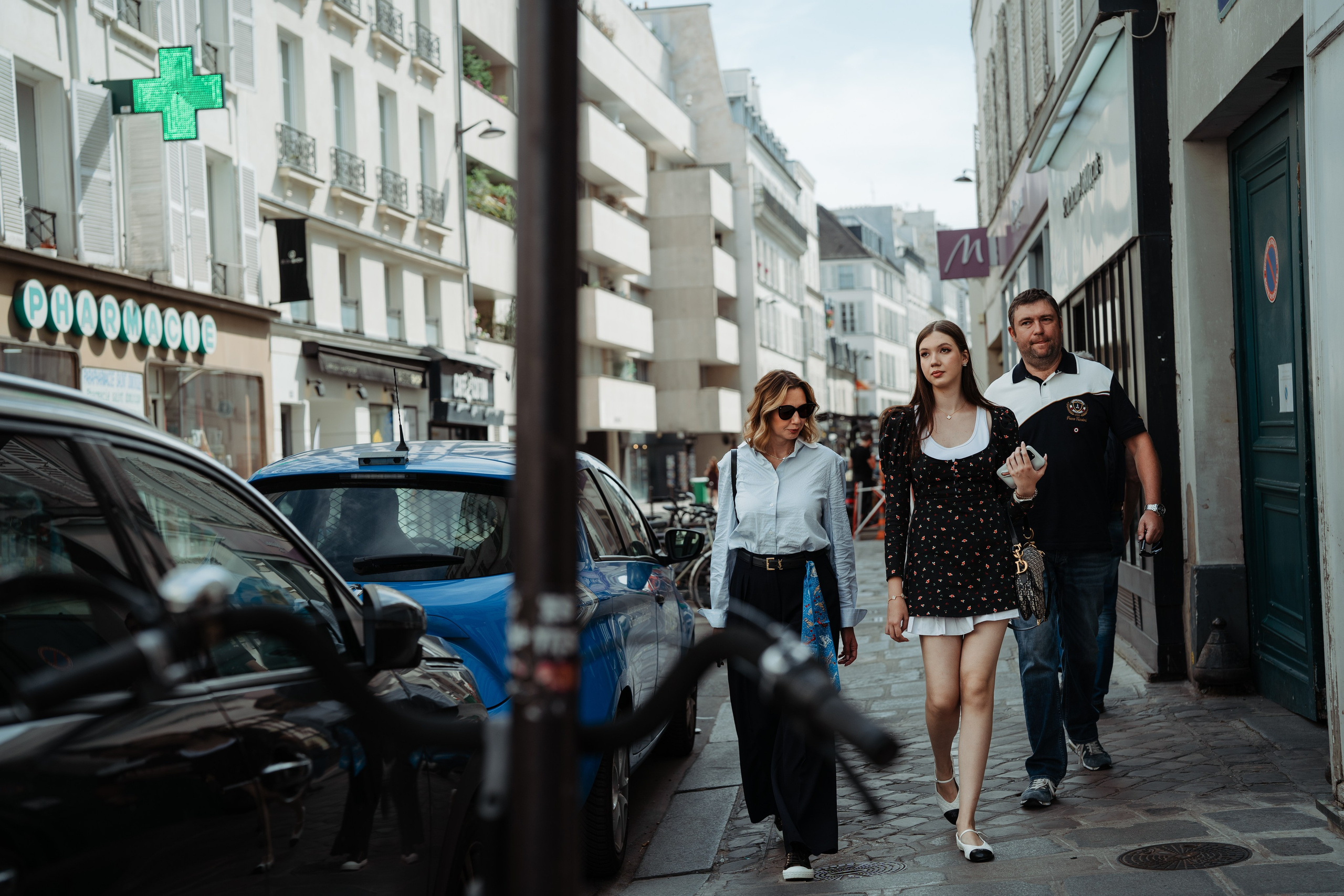 Кира, Елена и Михаил в Париже. Paris photographer — Polina Osipova