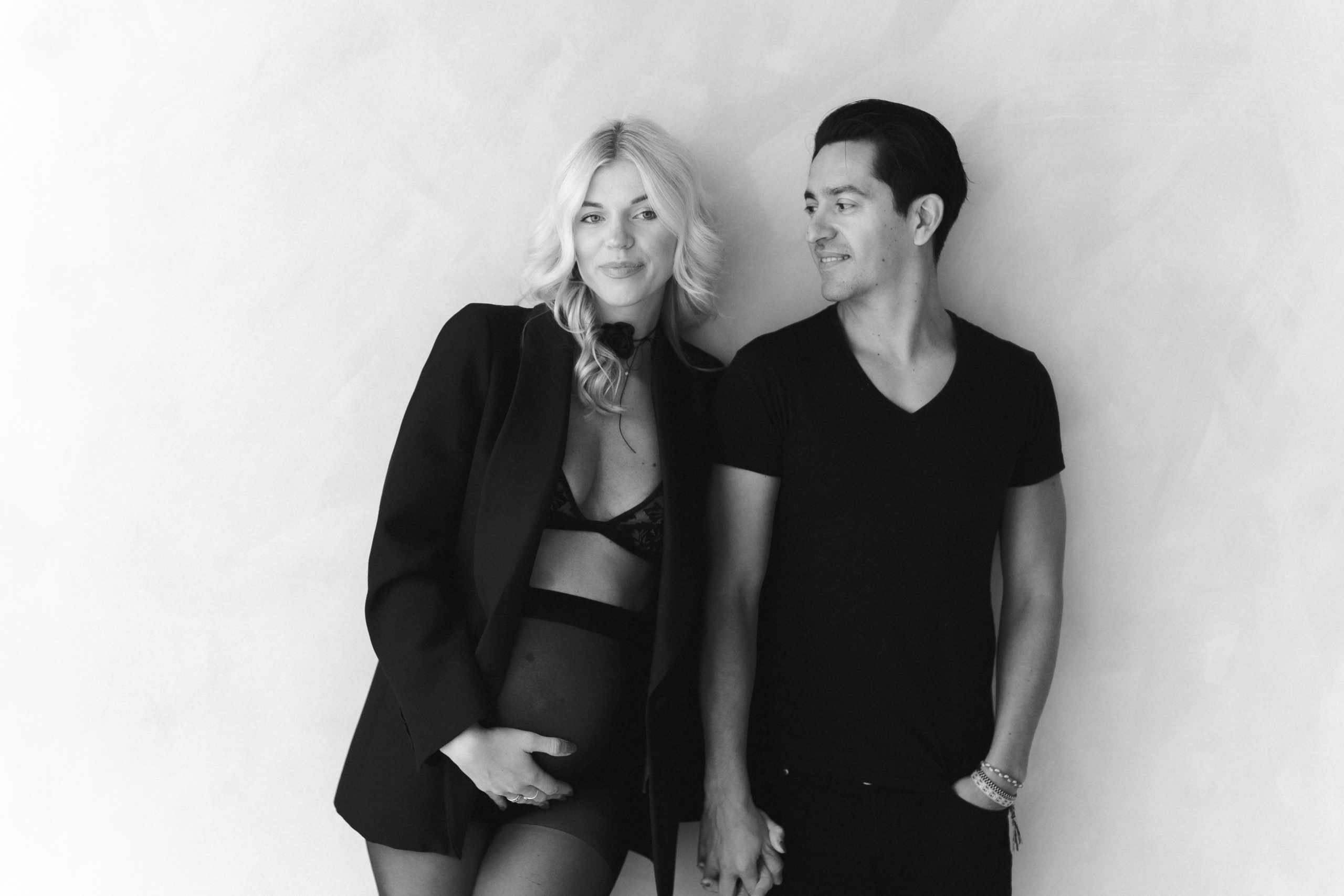 Pregnancy. Photographer in Milton Keynes, Northampton & London — Wedding, Family & Portrait Photography