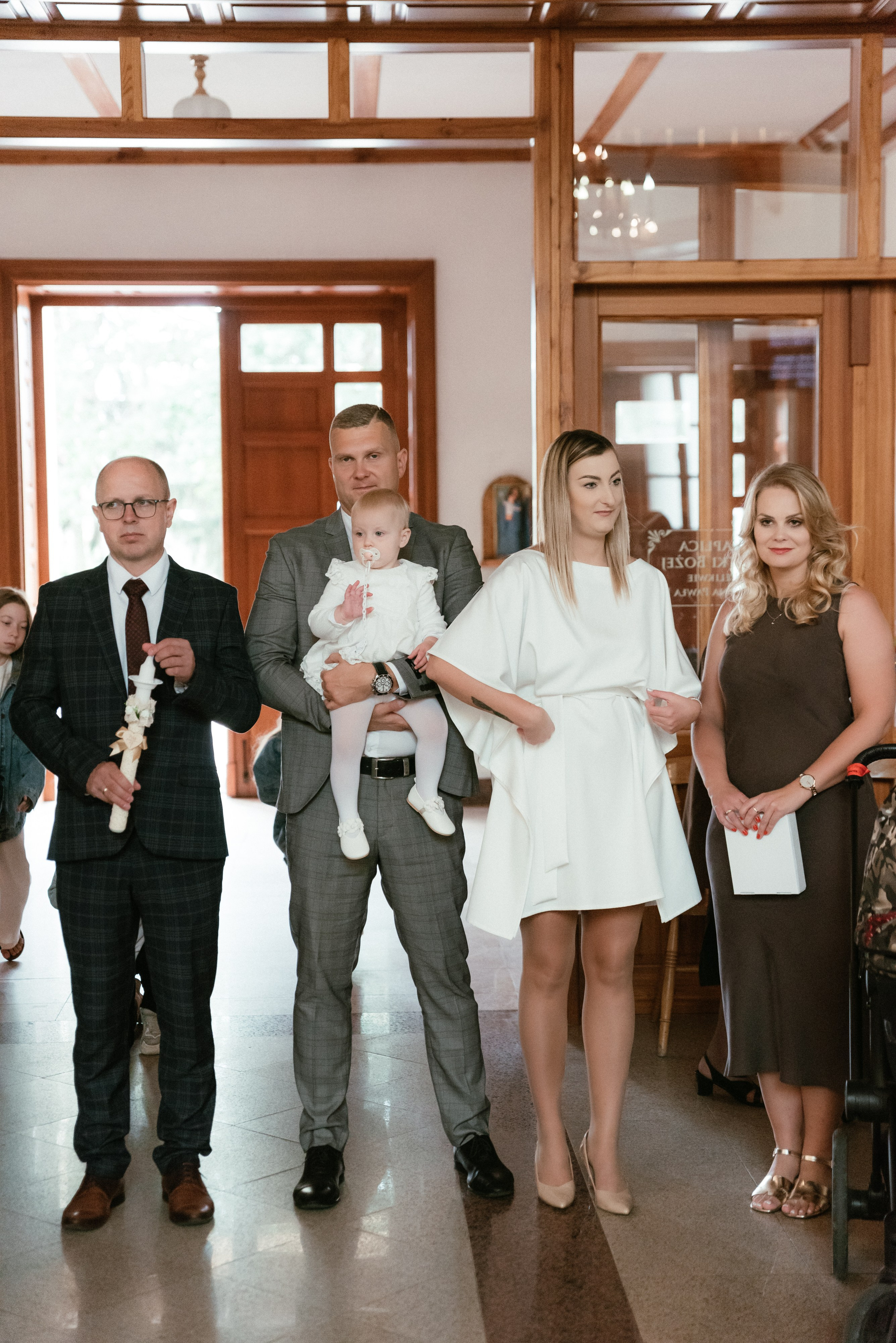 Chrzest Pola. Eugene Save – Fotograf Ślubny i Rodzinny | Warszawa i Cała Polska