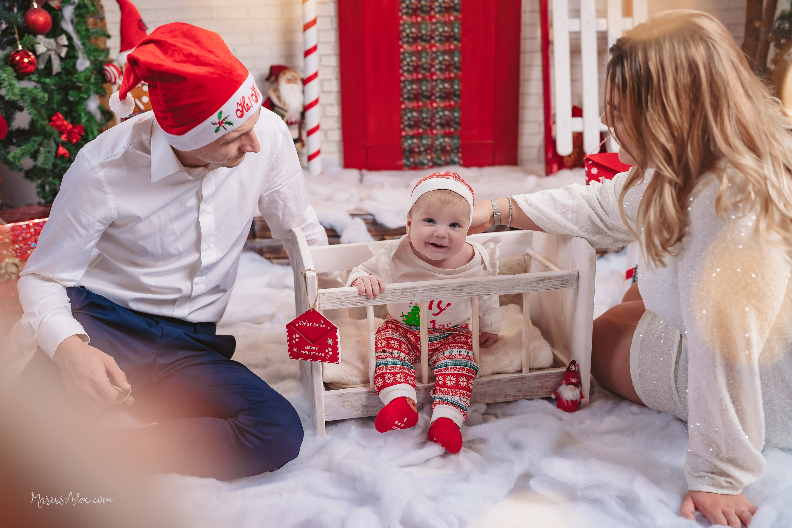 Crăciun în trei - Daniela Gabriel & Victor. Marius Alex fotograf de eveniment si portret din Suceava