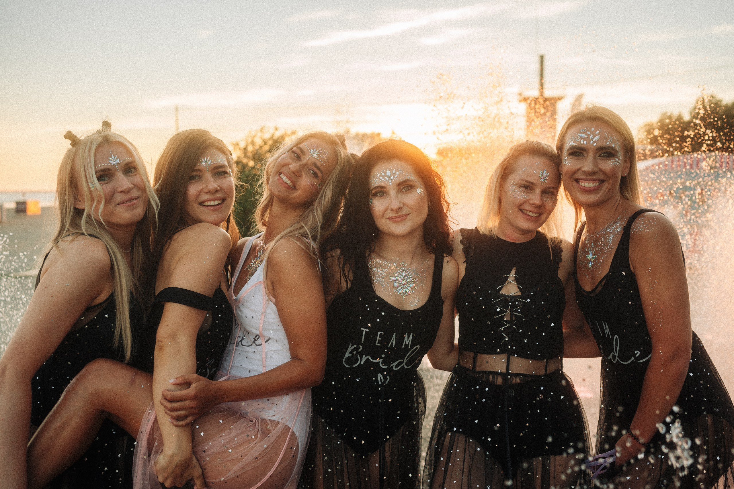 Coachella-themed Bachelorette Party. Couple and Family Photographer in Tallinn, Sasha Kaloshin