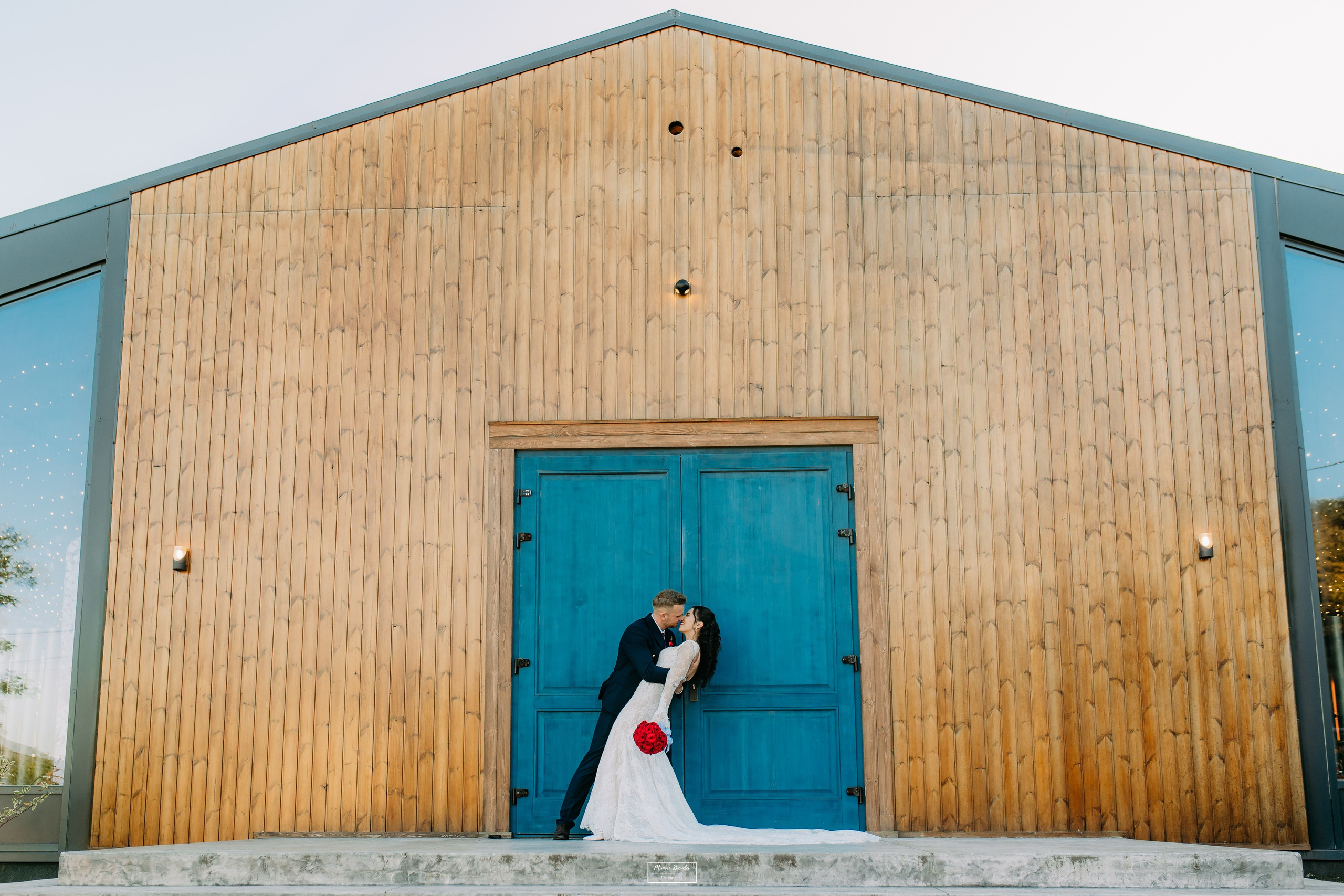 Nuntă Alina & Mihai. Photographer Miruna Buculei