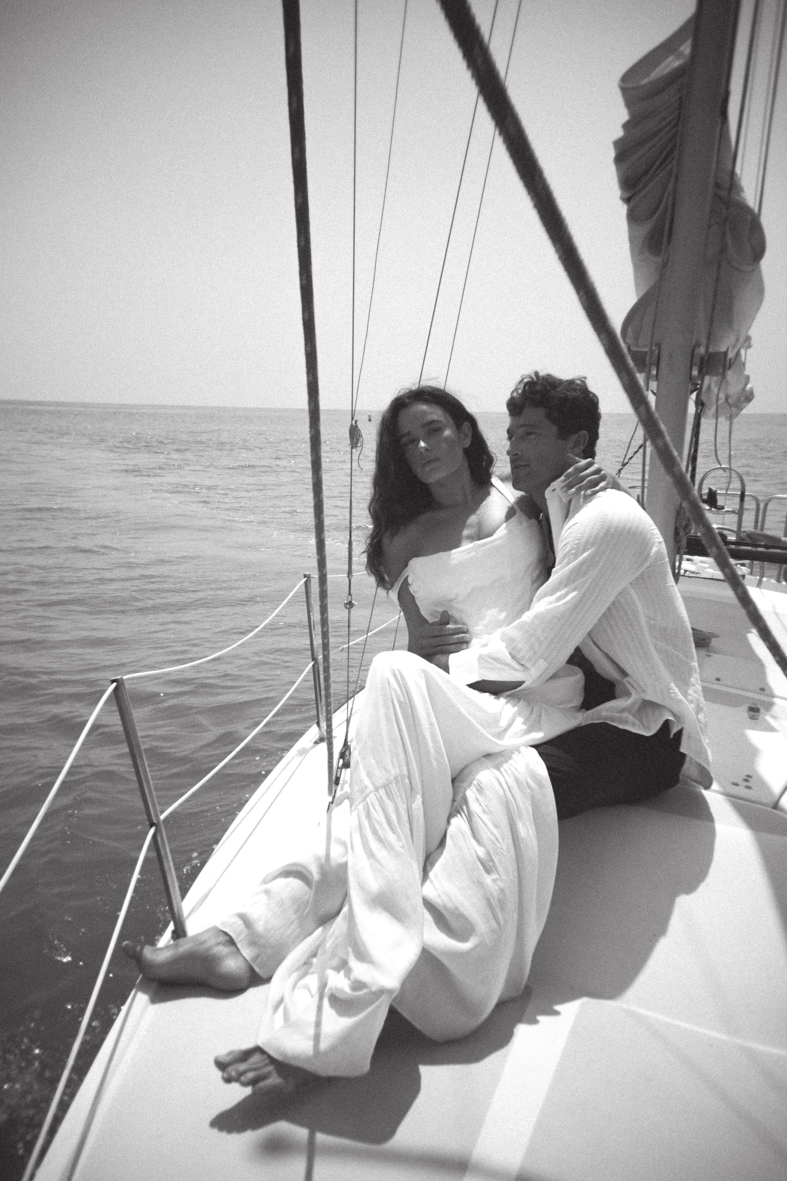 Love on the boat. Main