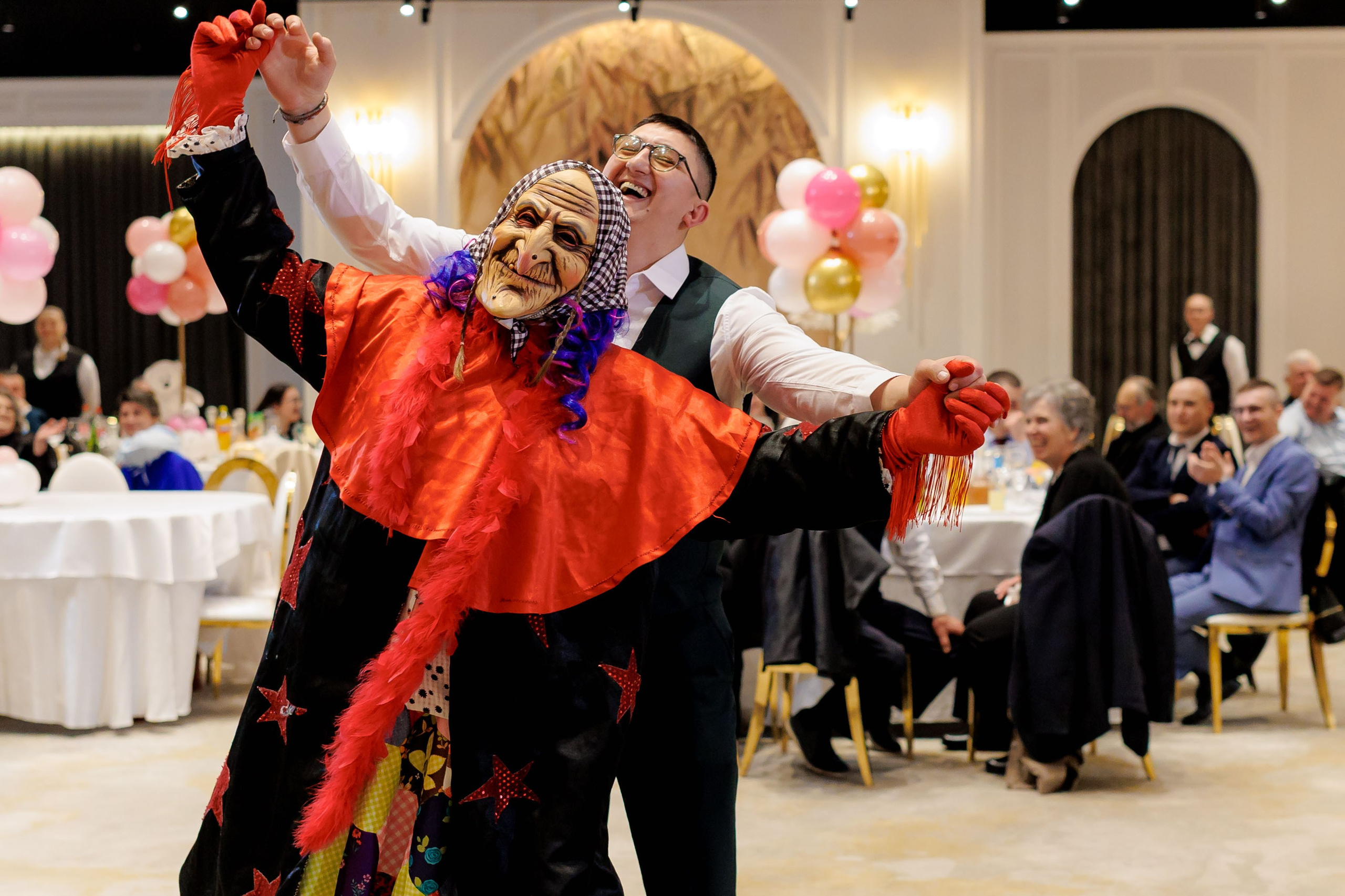 Povestea voastră, regizată de noi |Cristi Turculet Videograf Nuntă Suceava | wedding highlight. Servicii foto-video profesionale, pentru momente de neuitat