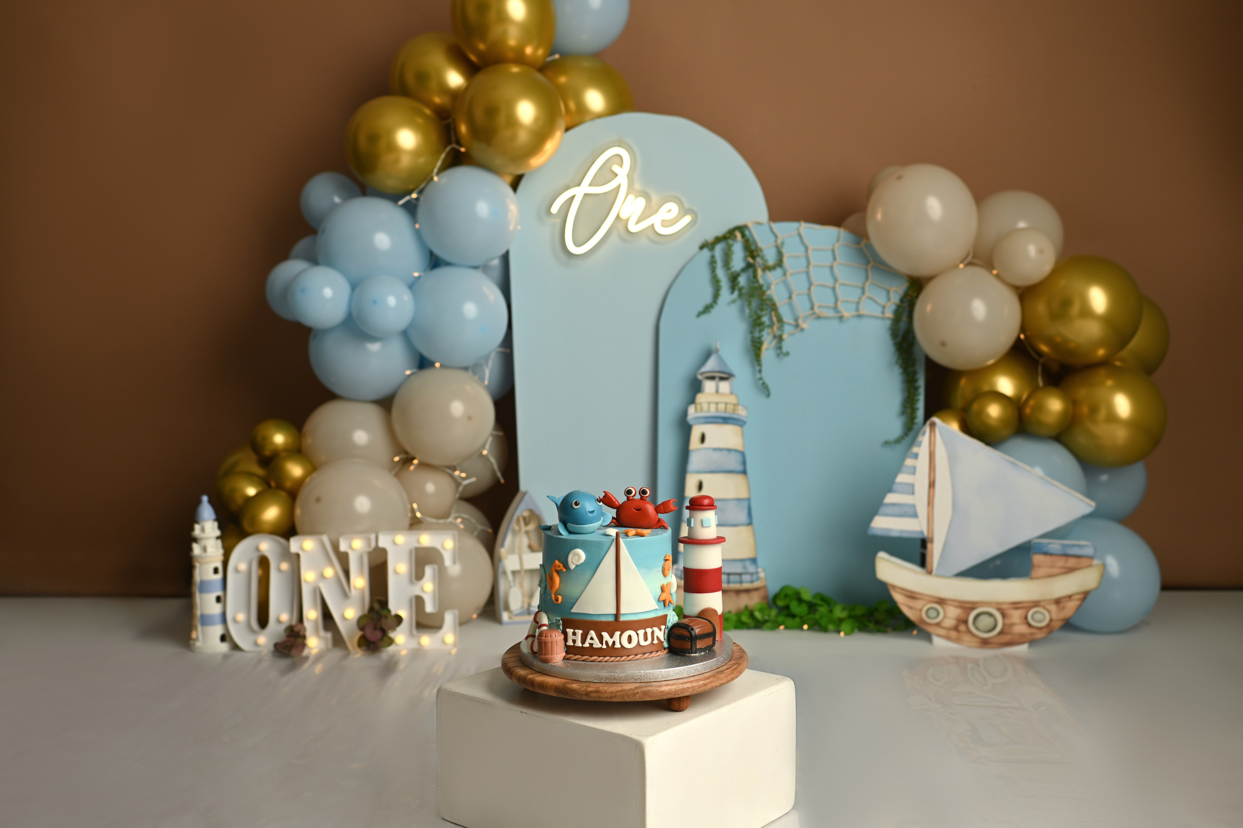 Cake Smash Fotoshooting zum ersten, zweiten Geburtstag. Neugeborene, Baby Fotografin in Düren (NRW) - Vitalina Unruh